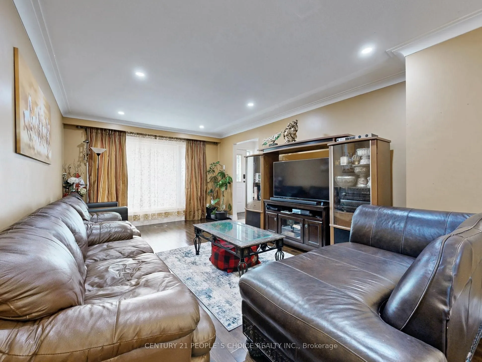 37 Foxrun Avenue