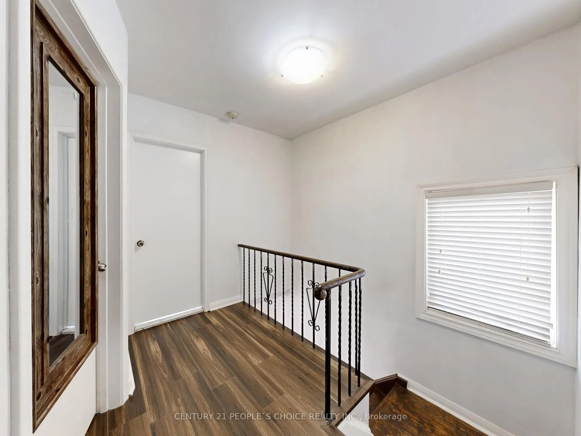 37 Foxrun Avenue