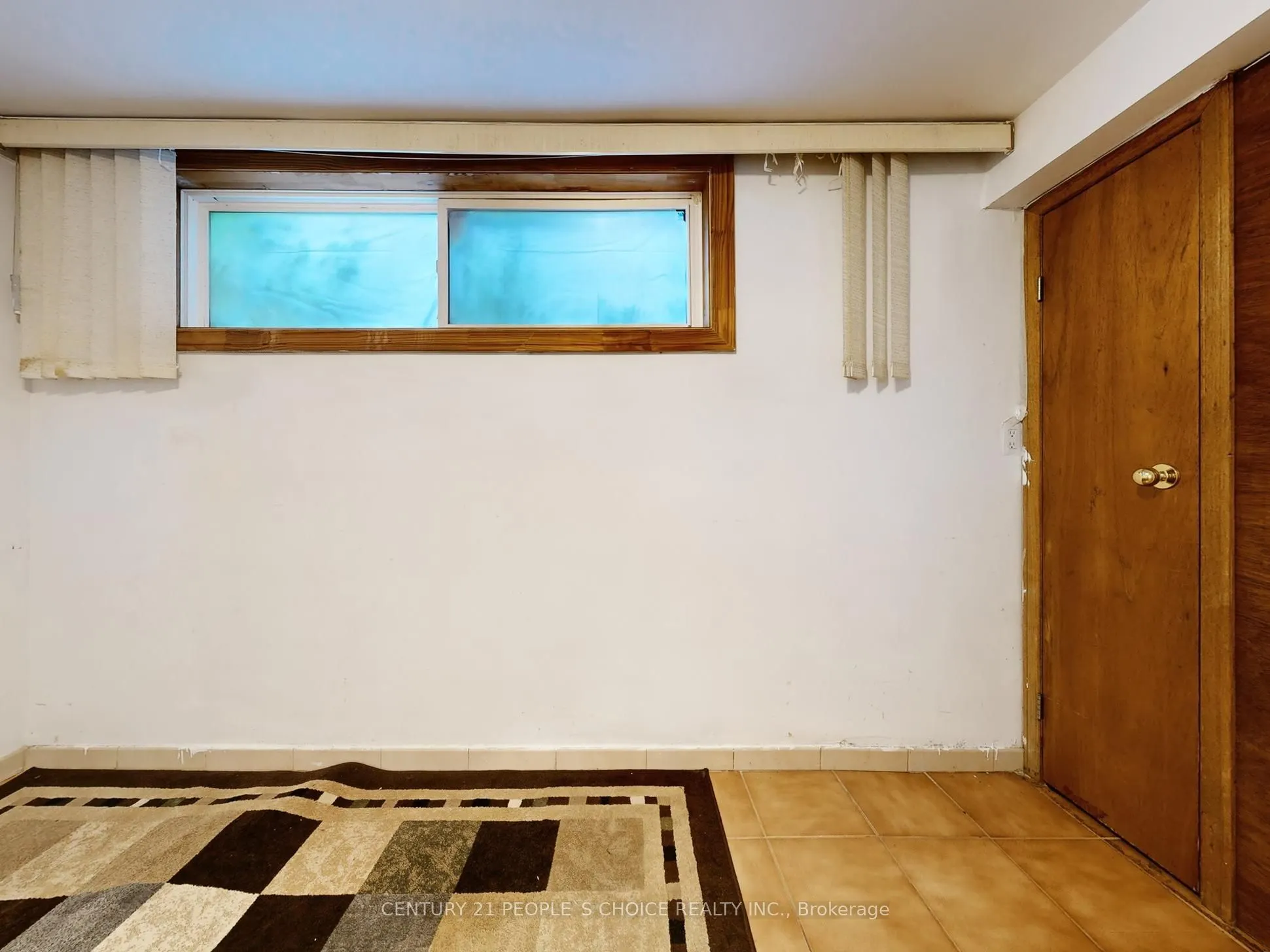 37 Foxrun Avenue