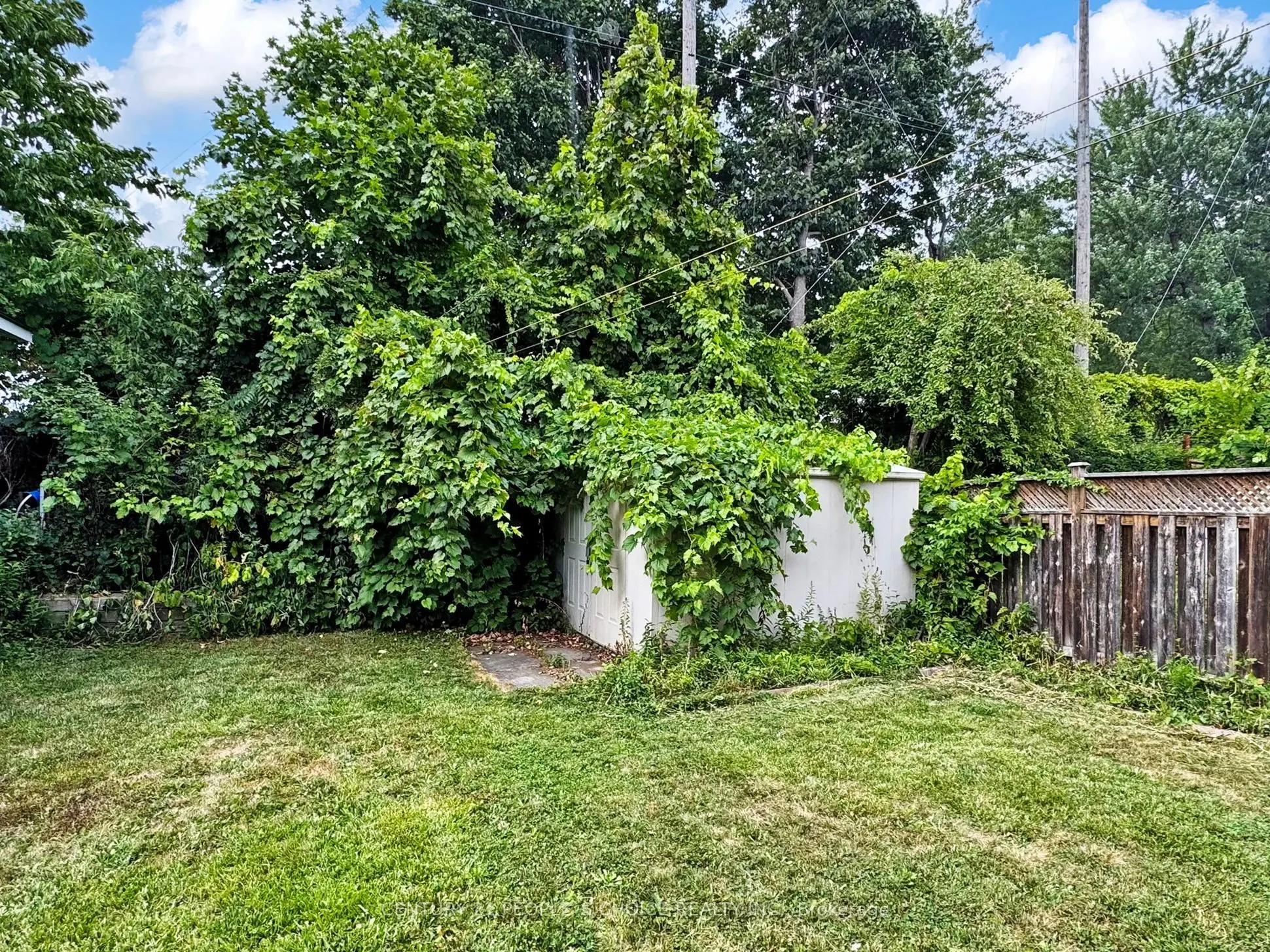 37 Foxrun Avenue