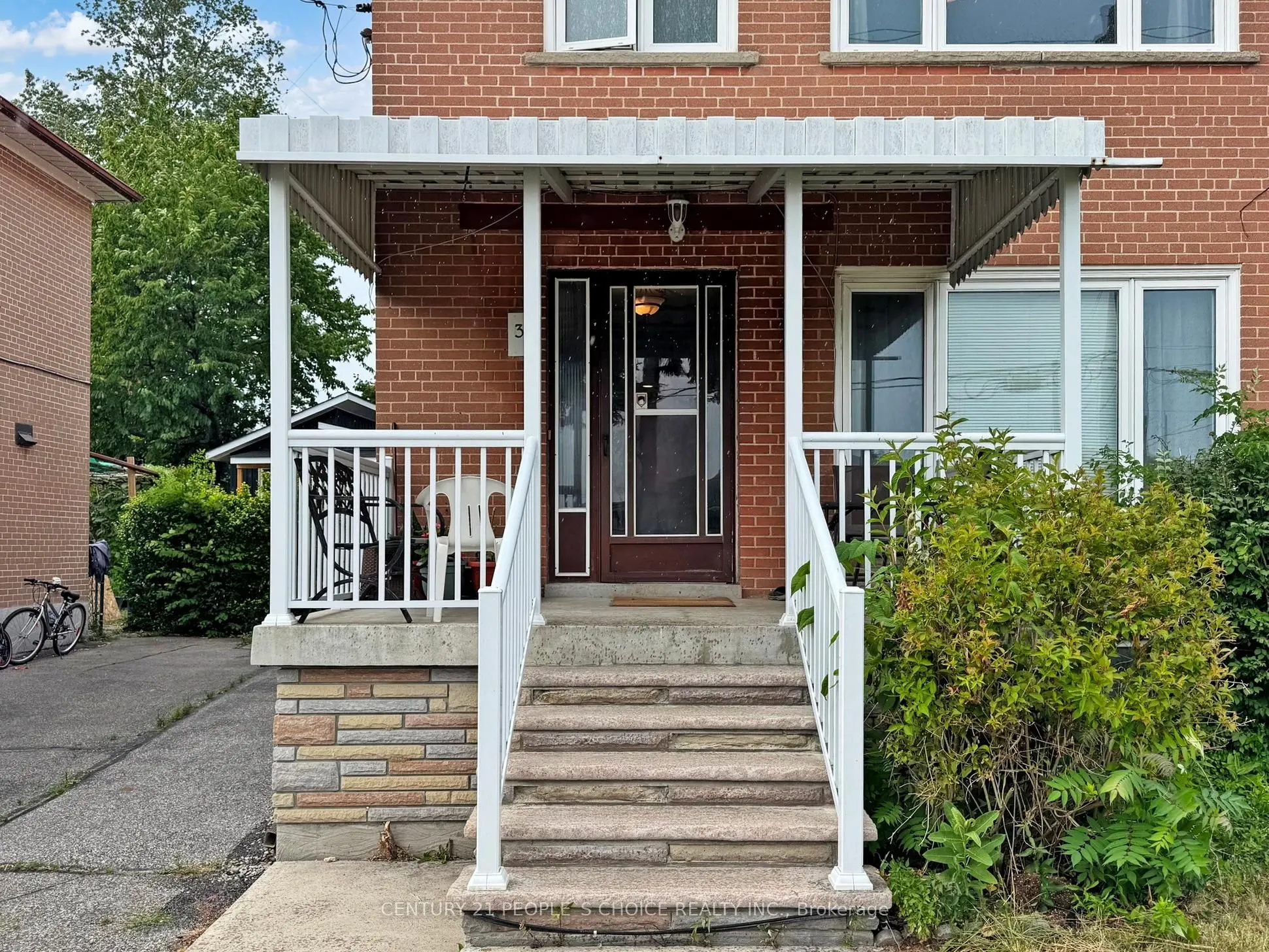 37 Foxrun Avenue