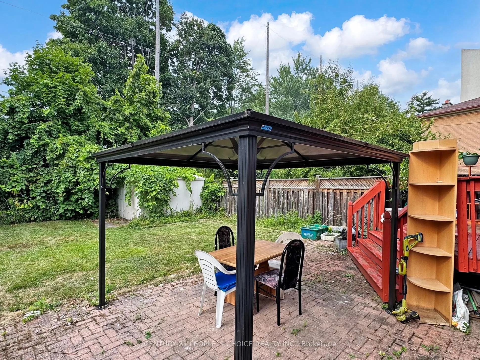 37 Foxrun Avenue