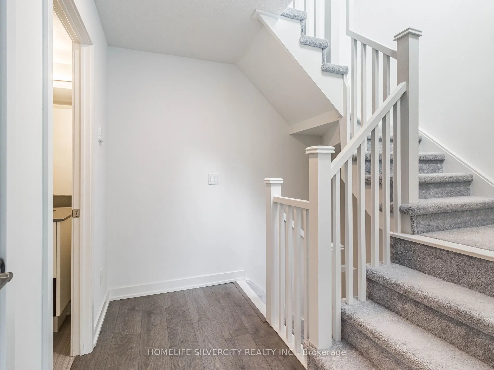 1141 Cooke Boulevard, #403