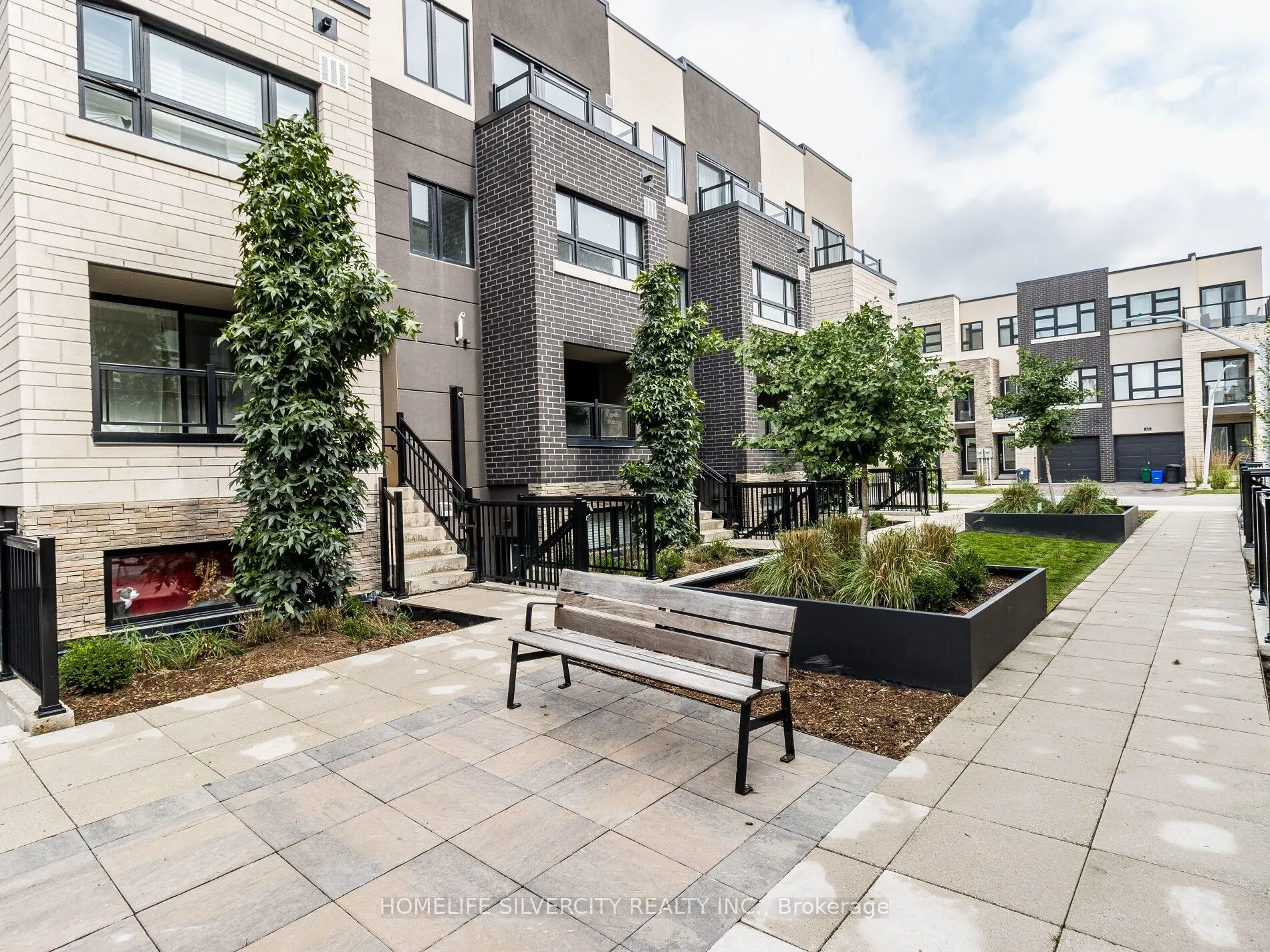1141 Cooke Boulevard, #403