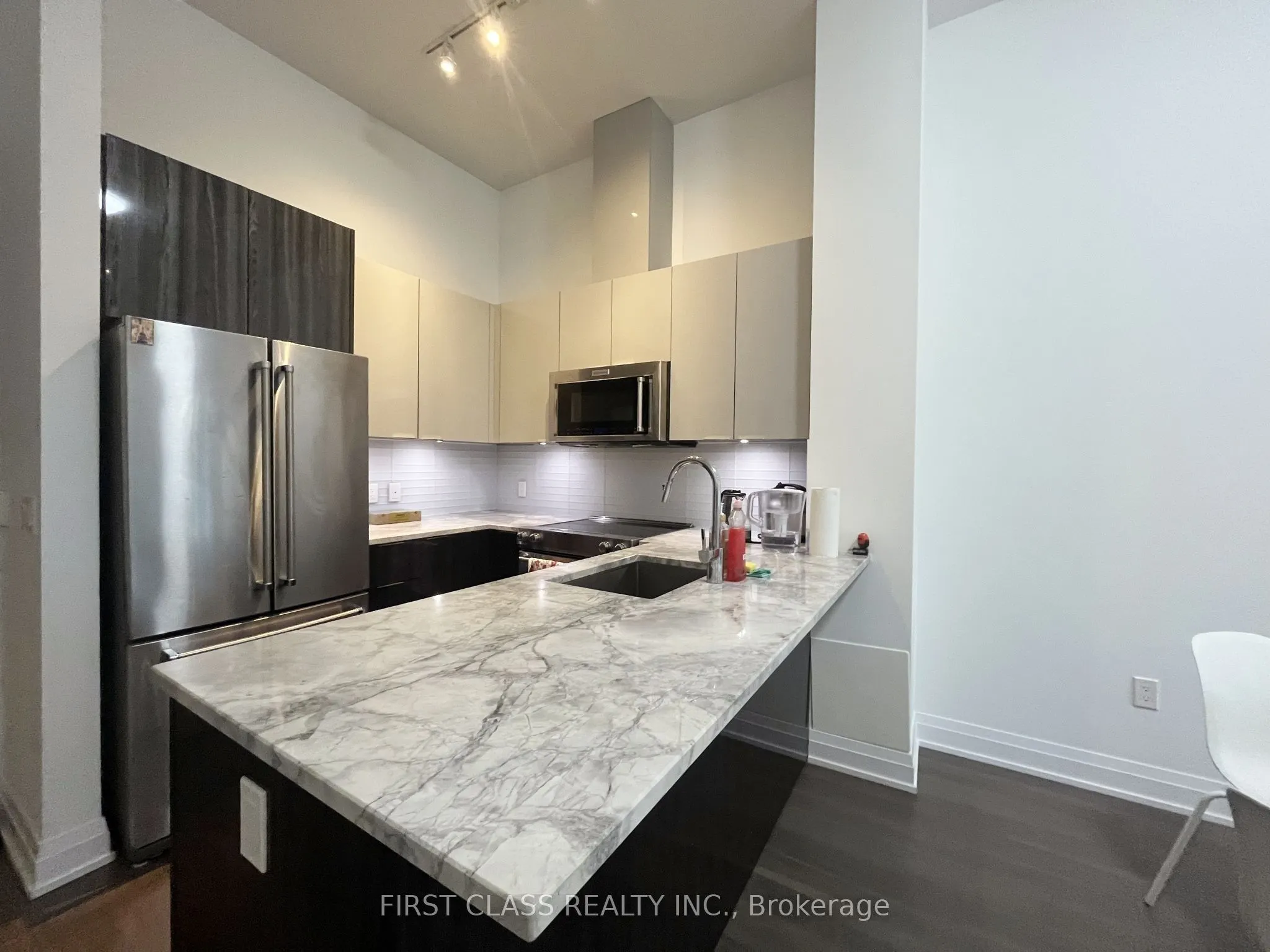 20 Shore Breeze Drive, #M2