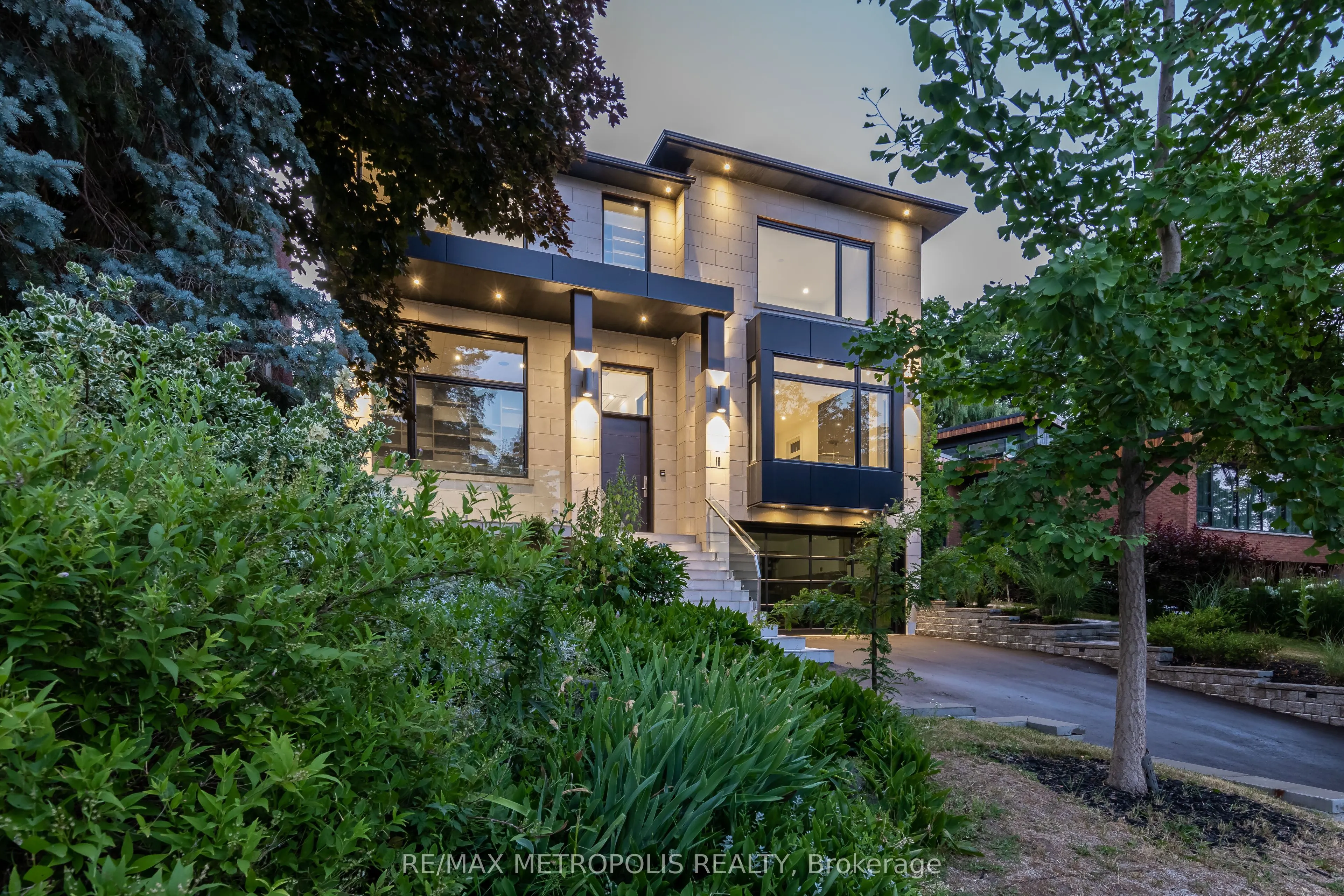 12 Bearwood Drive