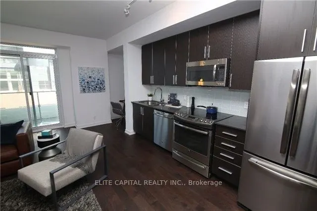 2212 Lake Shore Boulevard W, #512