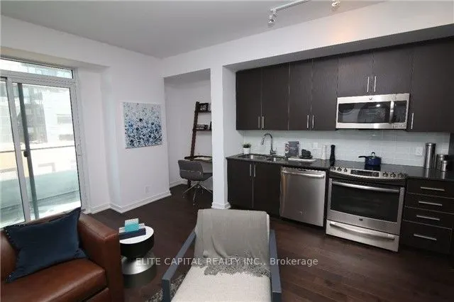 2212 Lake Shore Boulevard W, #512
