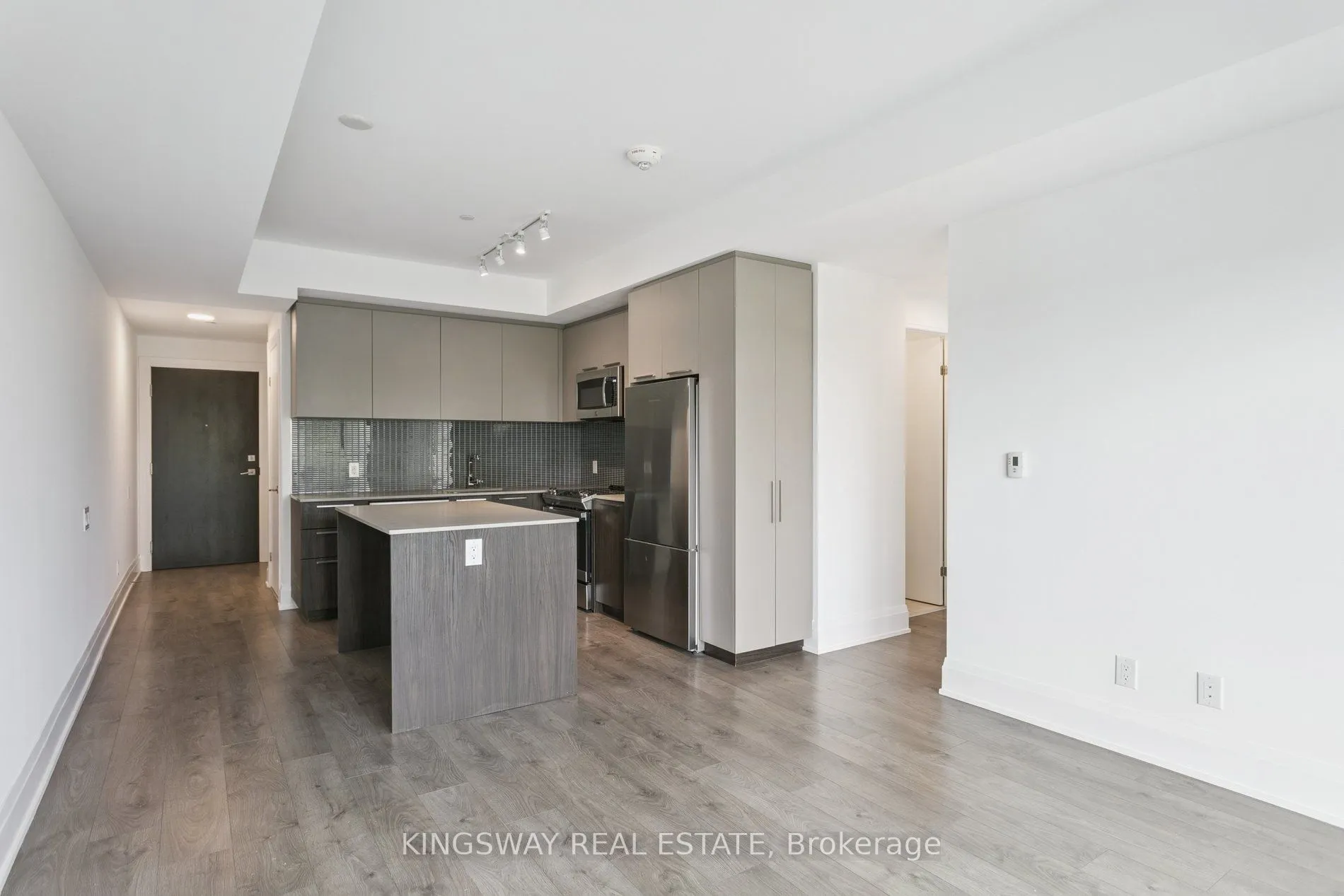 20 Brin Drive, #04