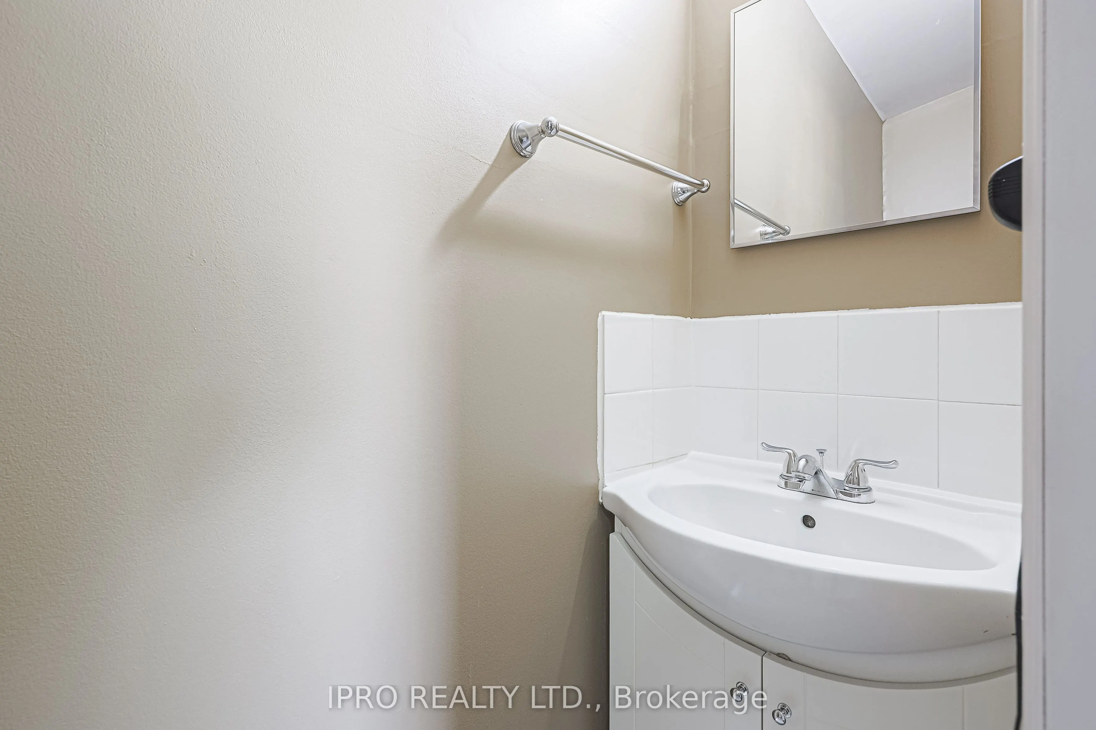 1667 Albion Road, #53