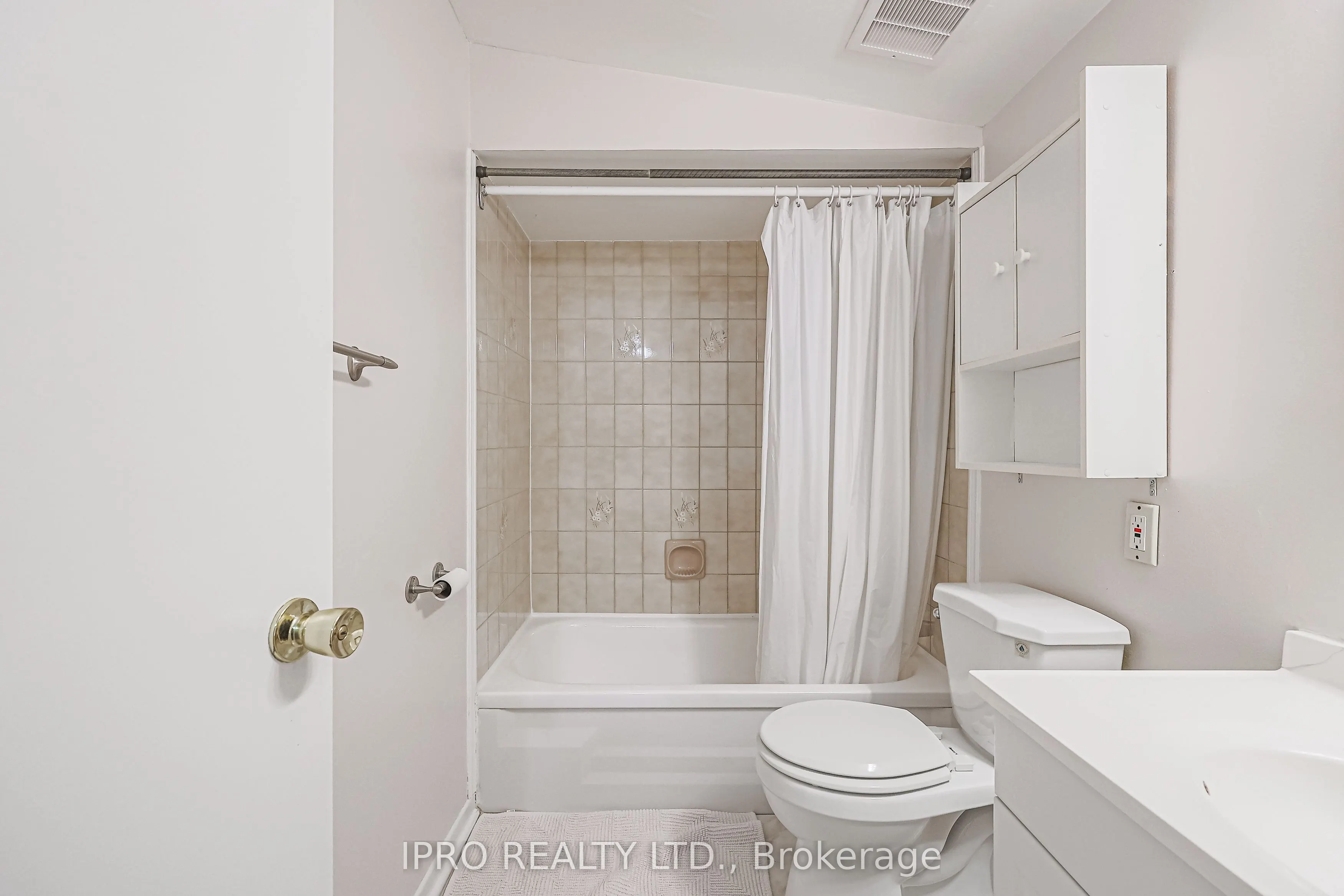 1667 Albion Road, #53