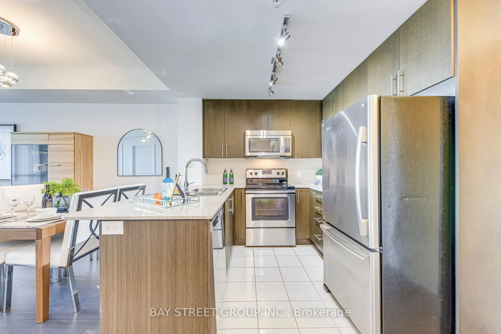 3985 Grand Park Drive, #609