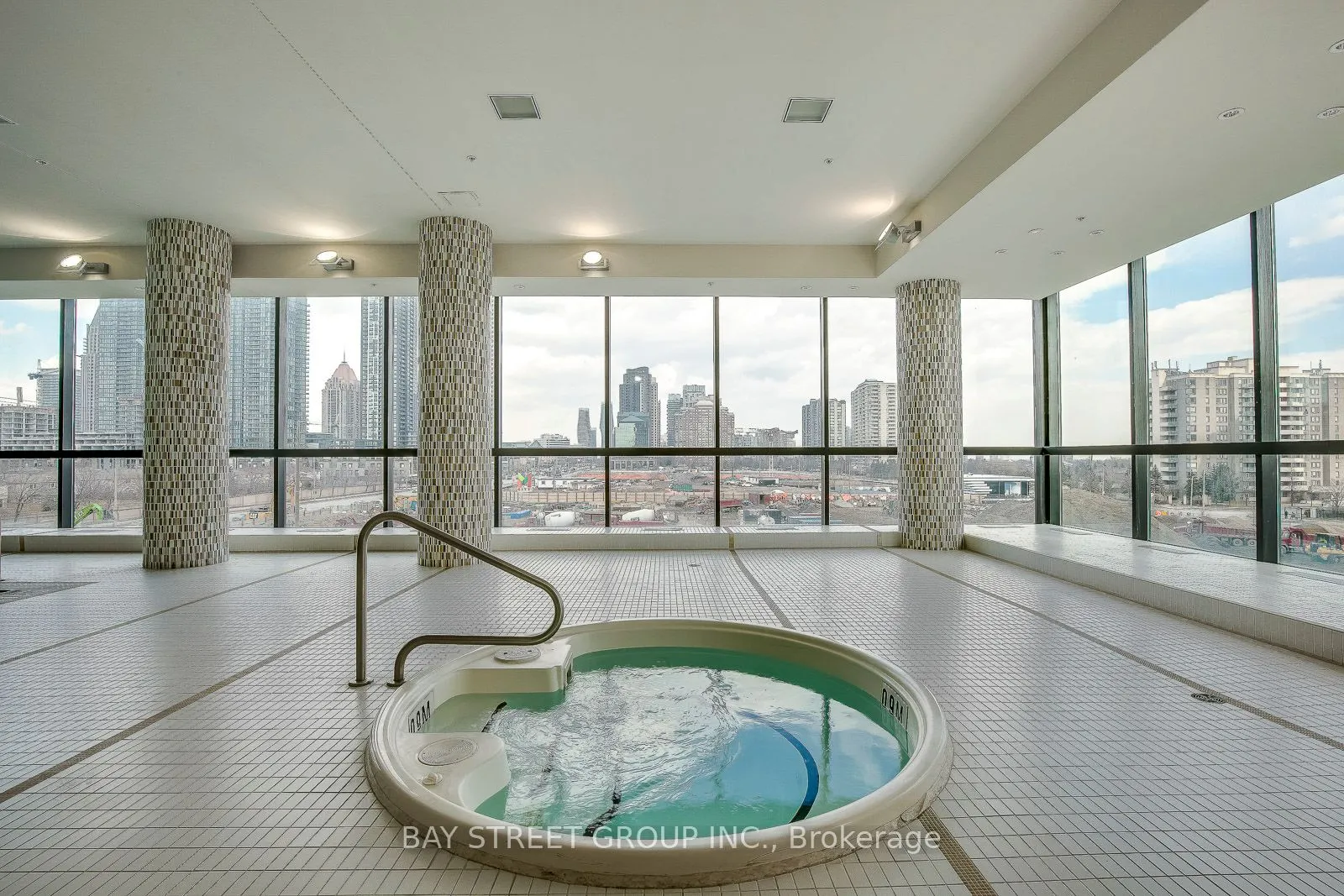 3985 Grand Park Drive, #609
