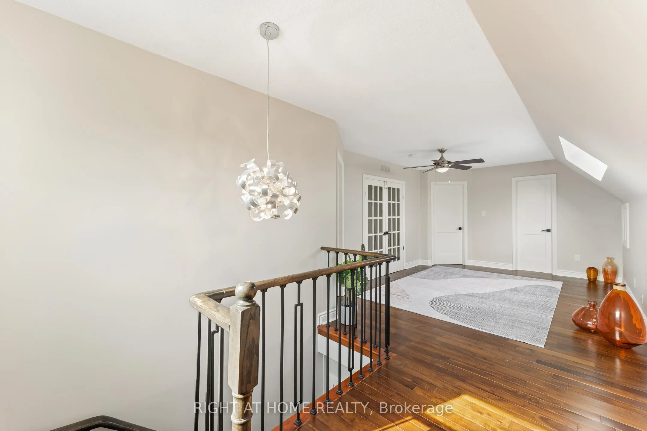 1186 Glenashton Drive