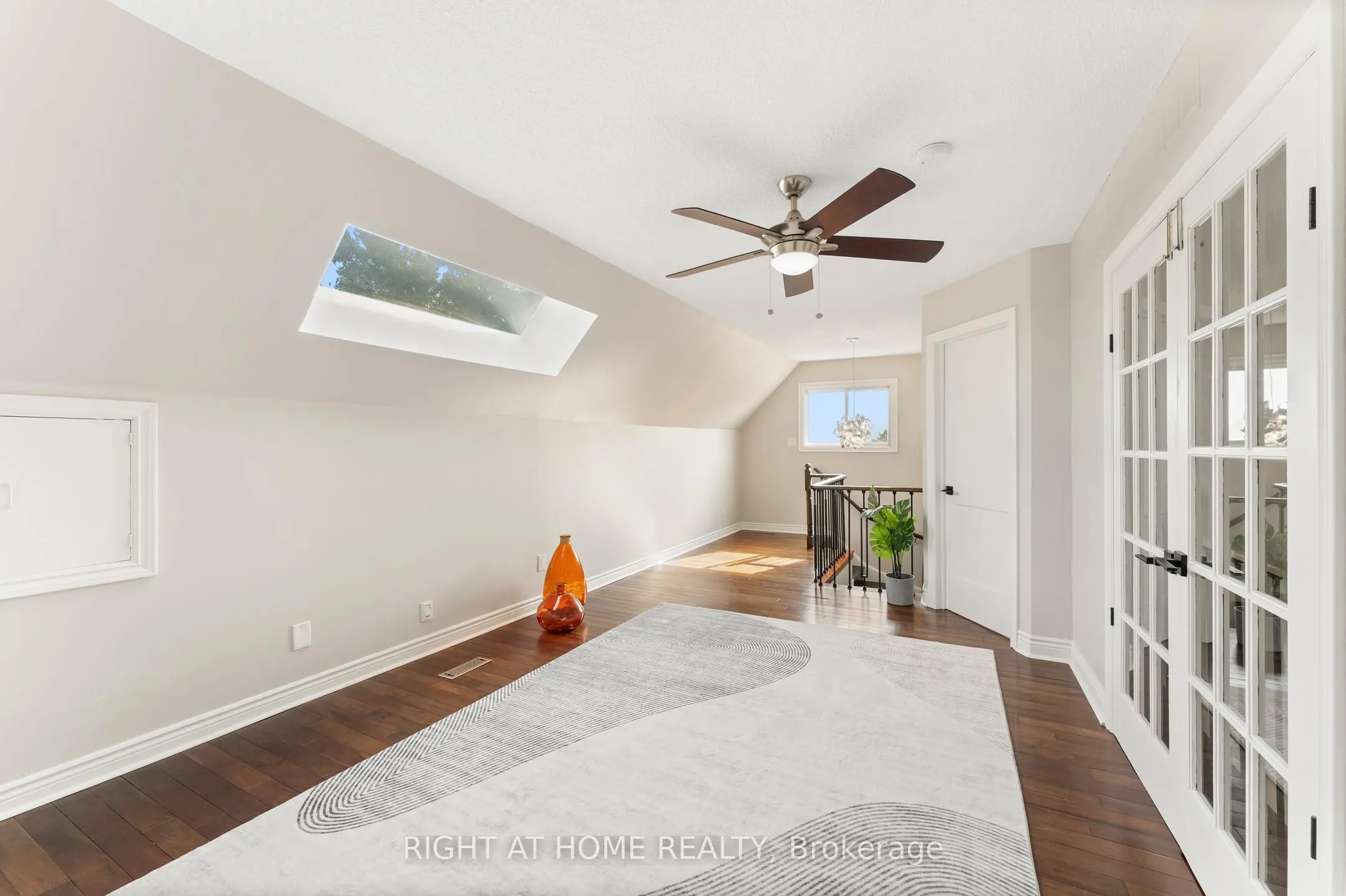 1186 Glenashton Drive