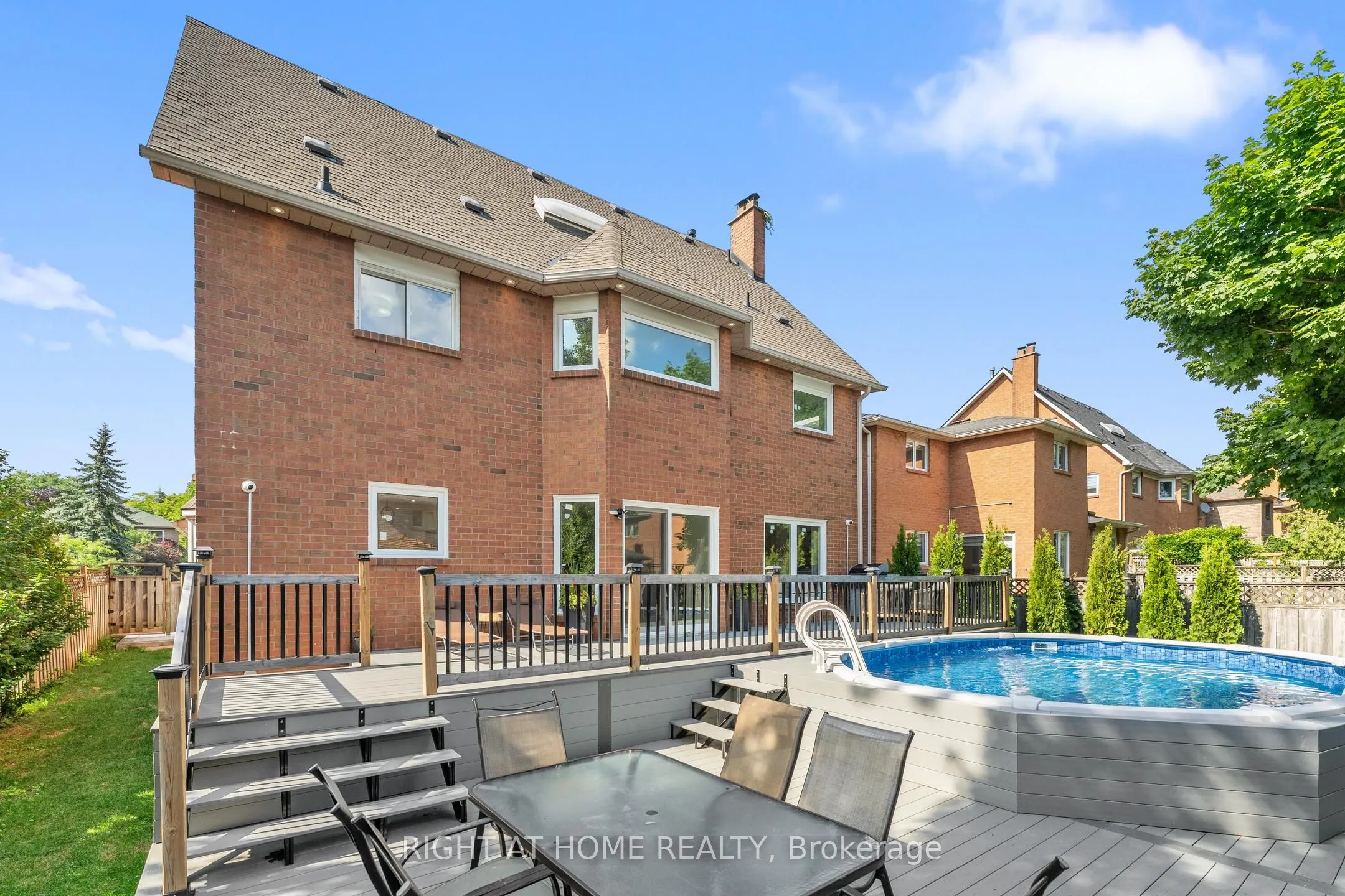 1186 Glenashton Drive