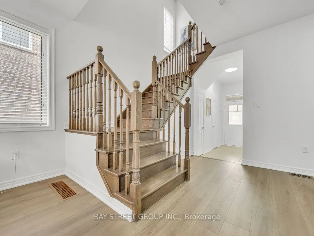92 Abigail Crescent