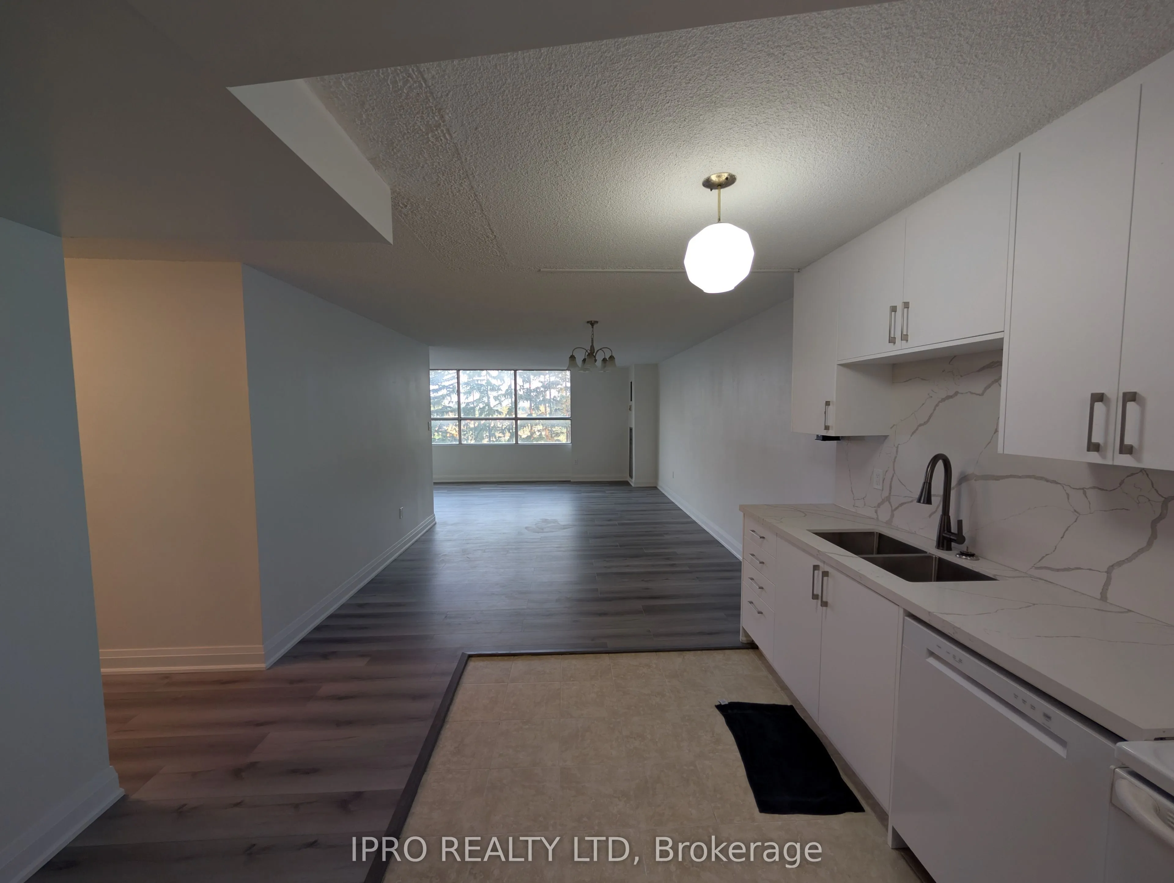 40 Panorama Court, #412