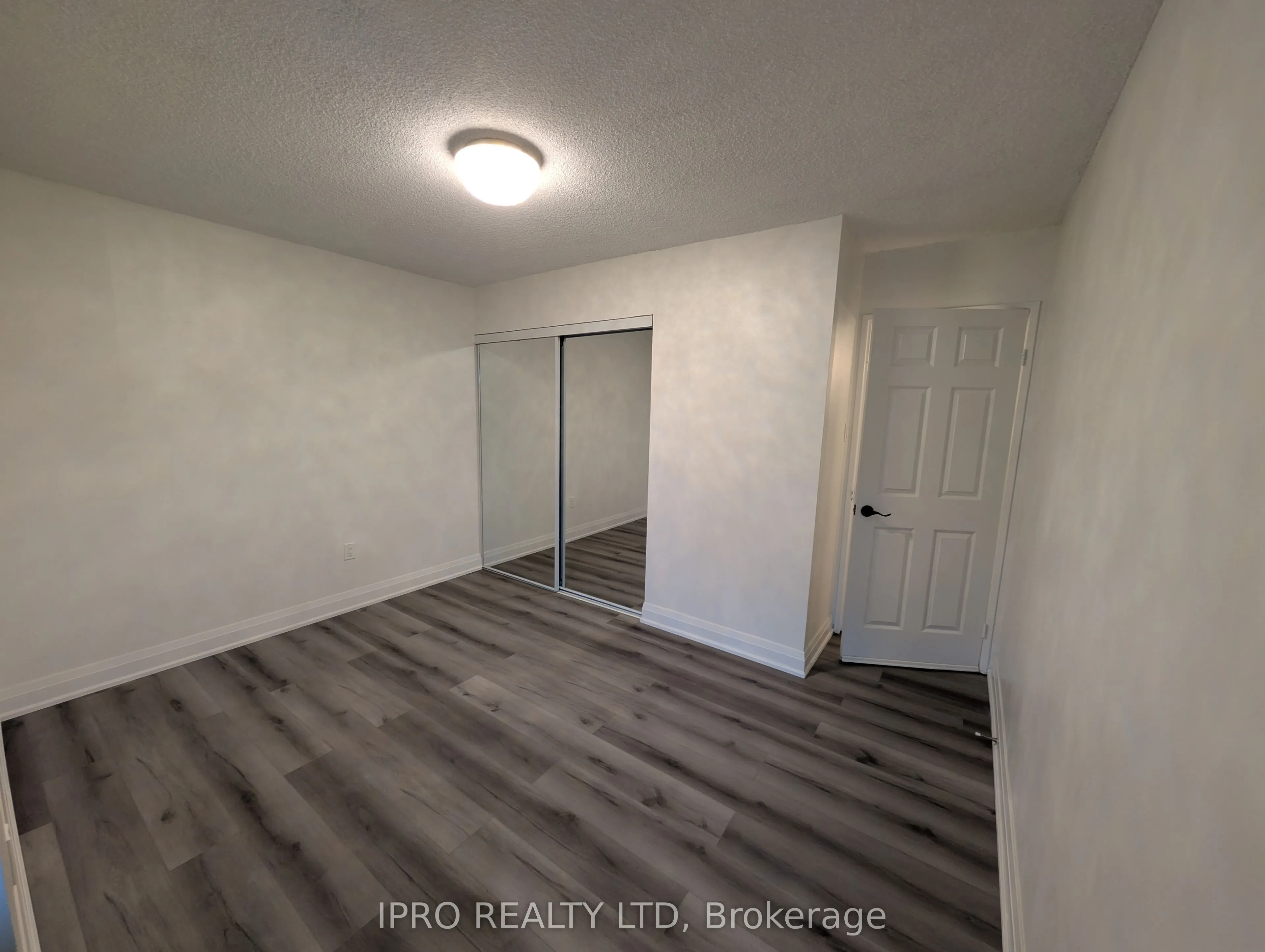 40 Panorama Court, #412