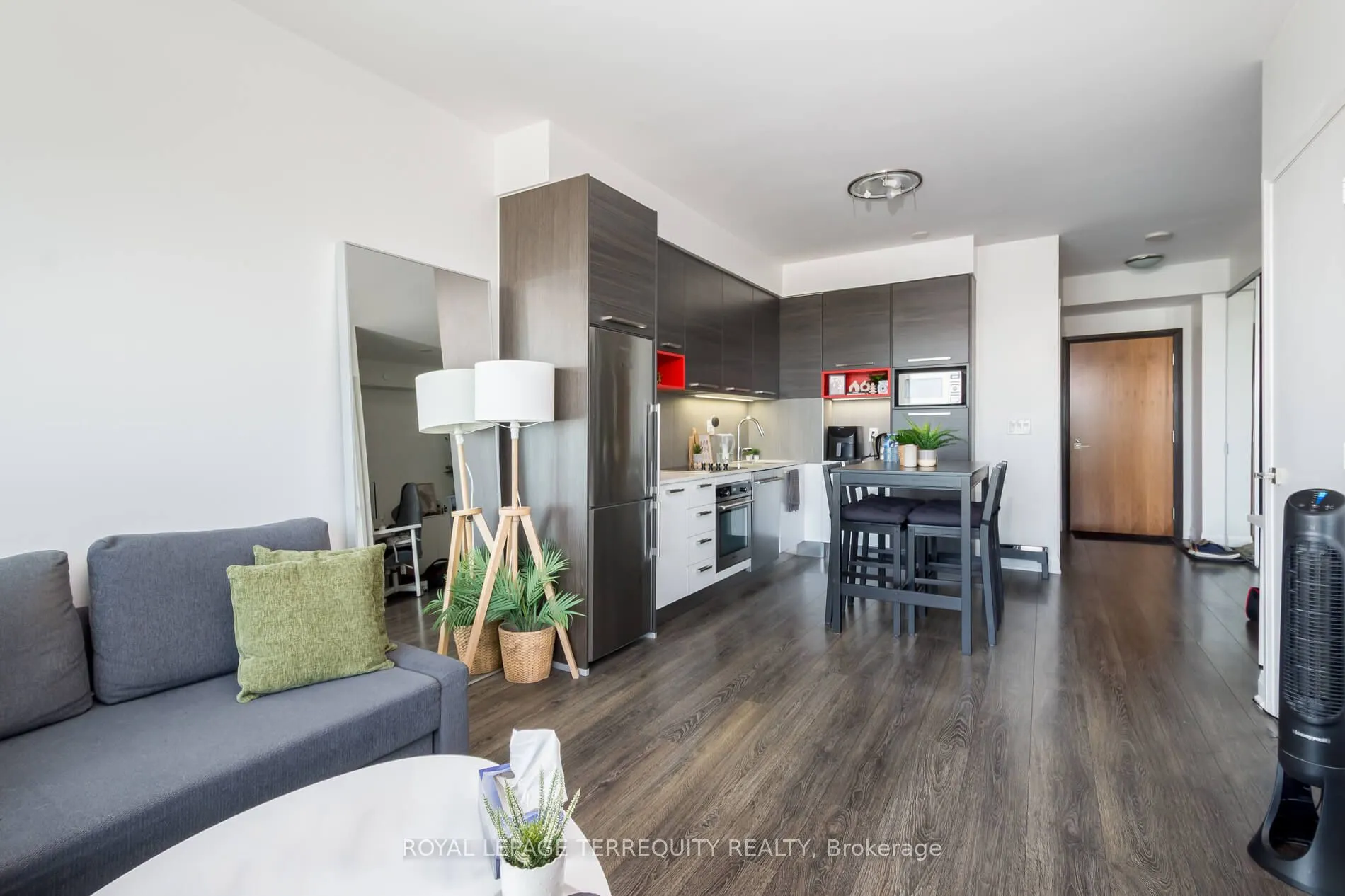 36 Park Lawn Road, #3306