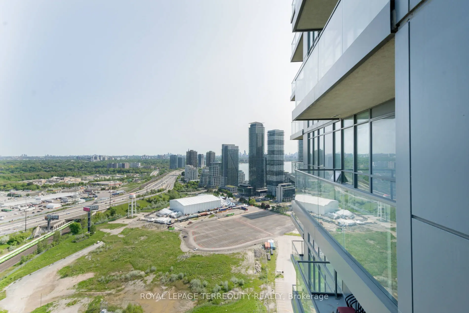36 Park Lawn Road, #3306