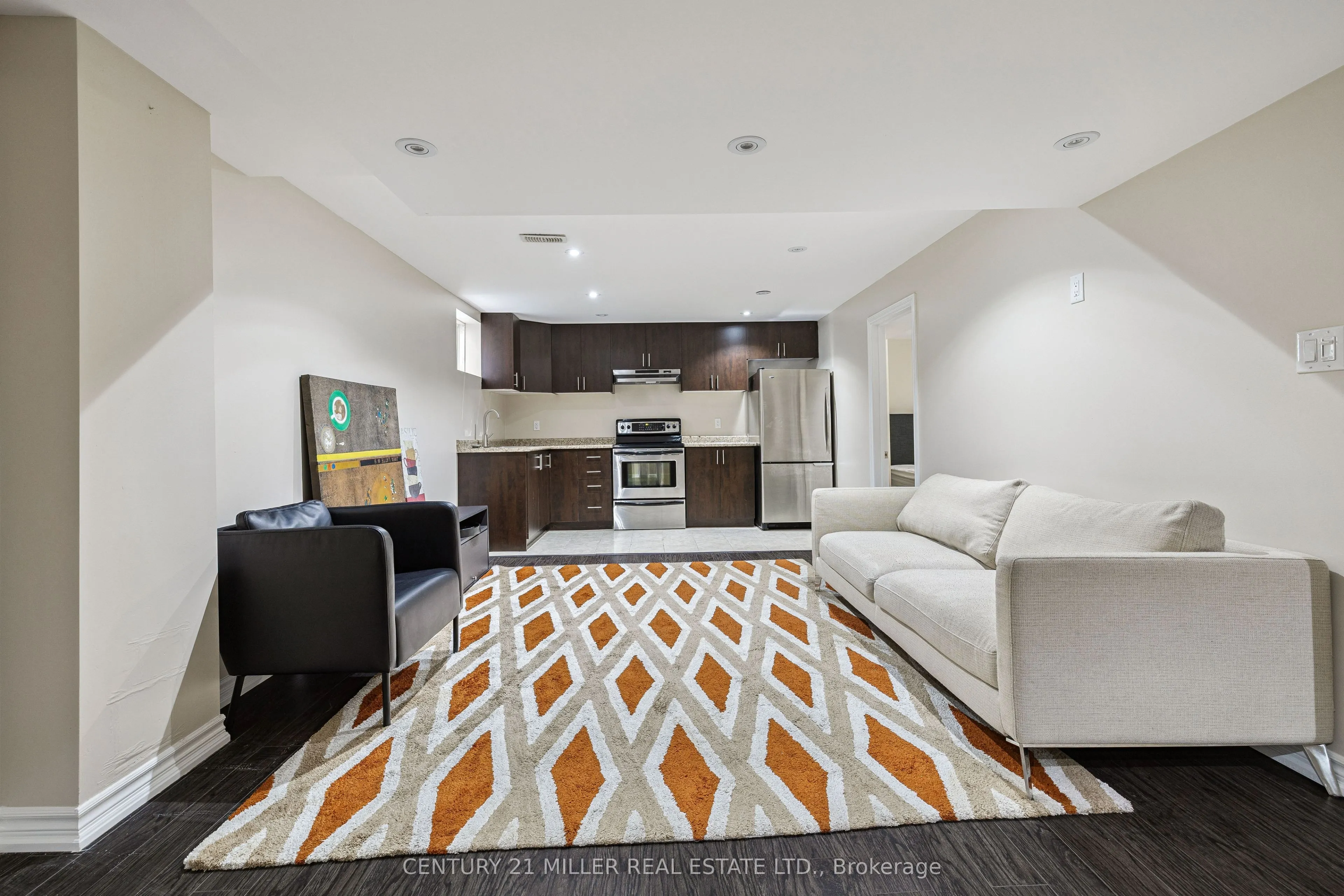 375 Begonia Gardens