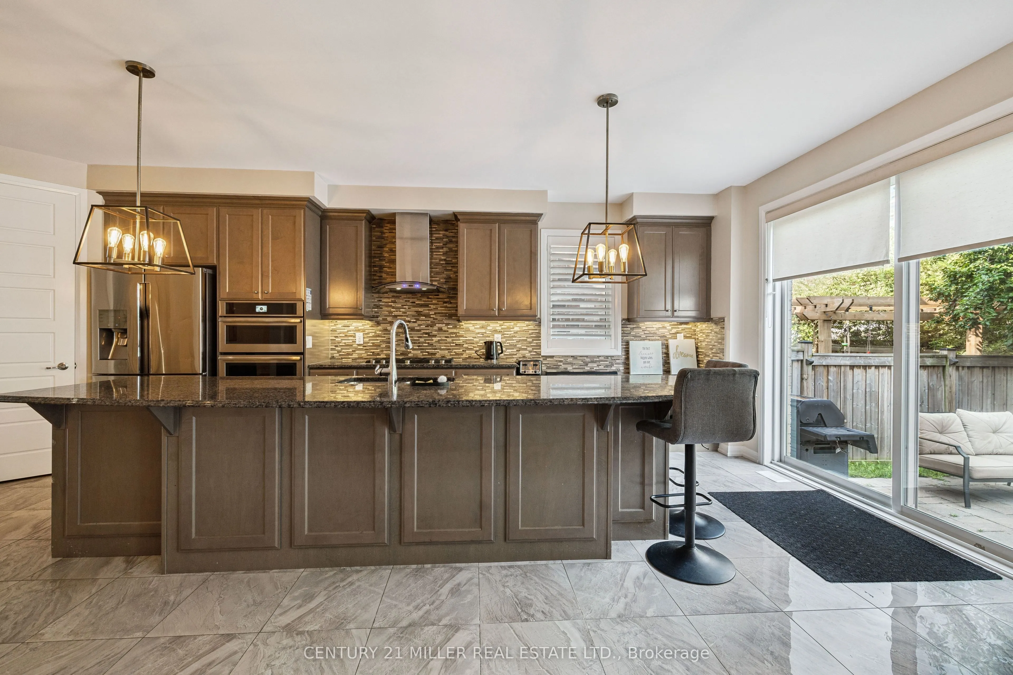 375 Begonia Gardens