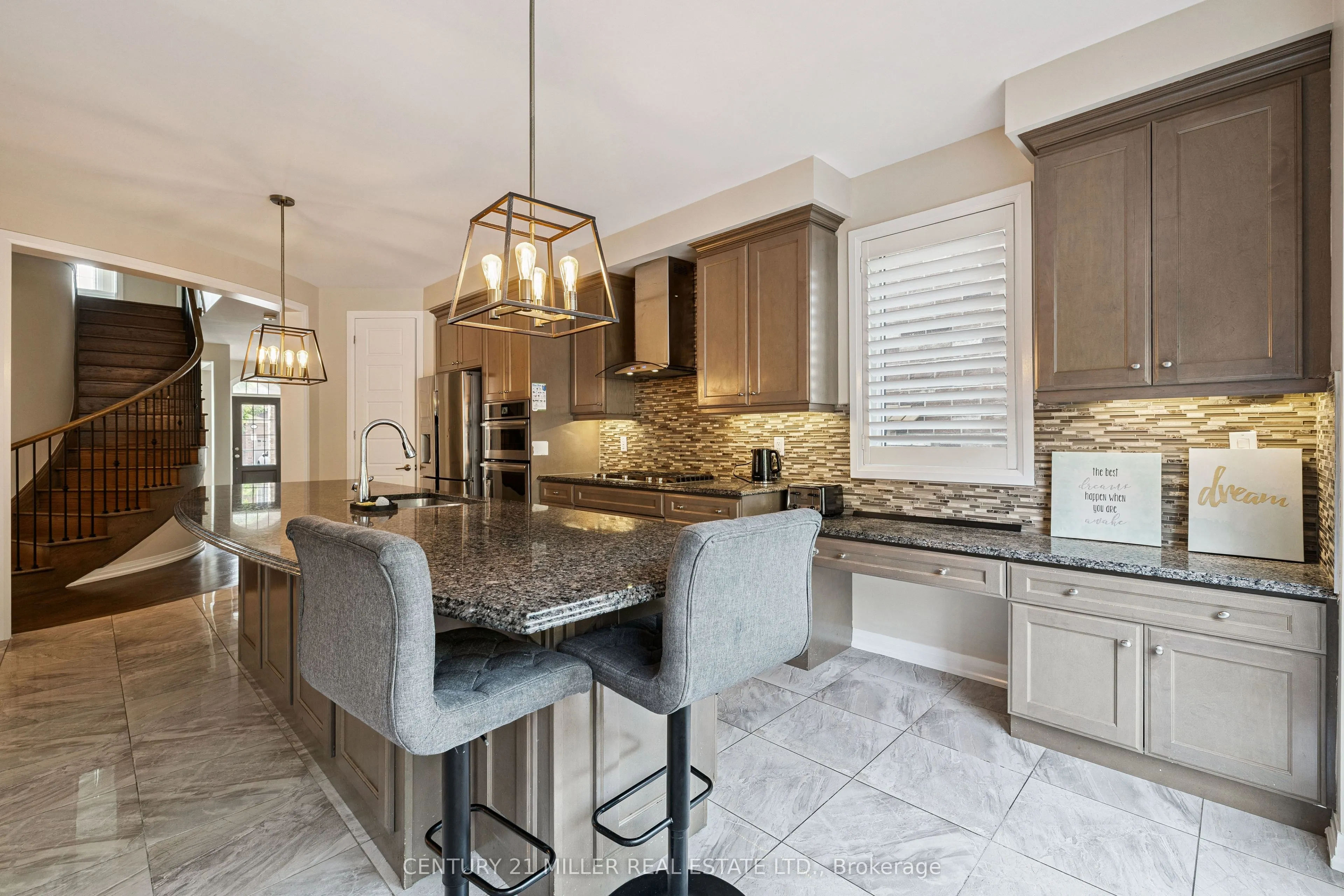 375 Begonia Gardens