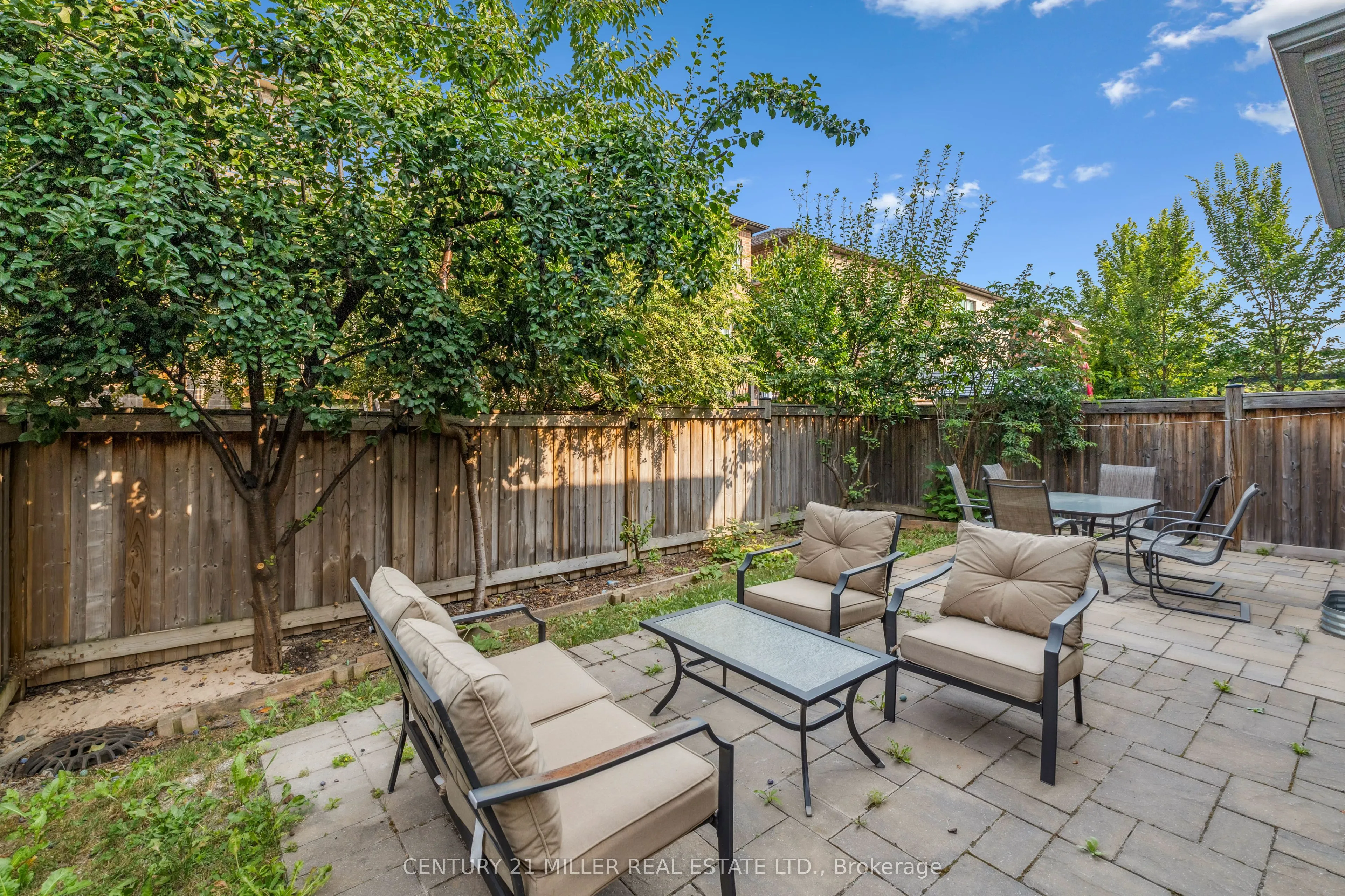 375 Begonia Gardens