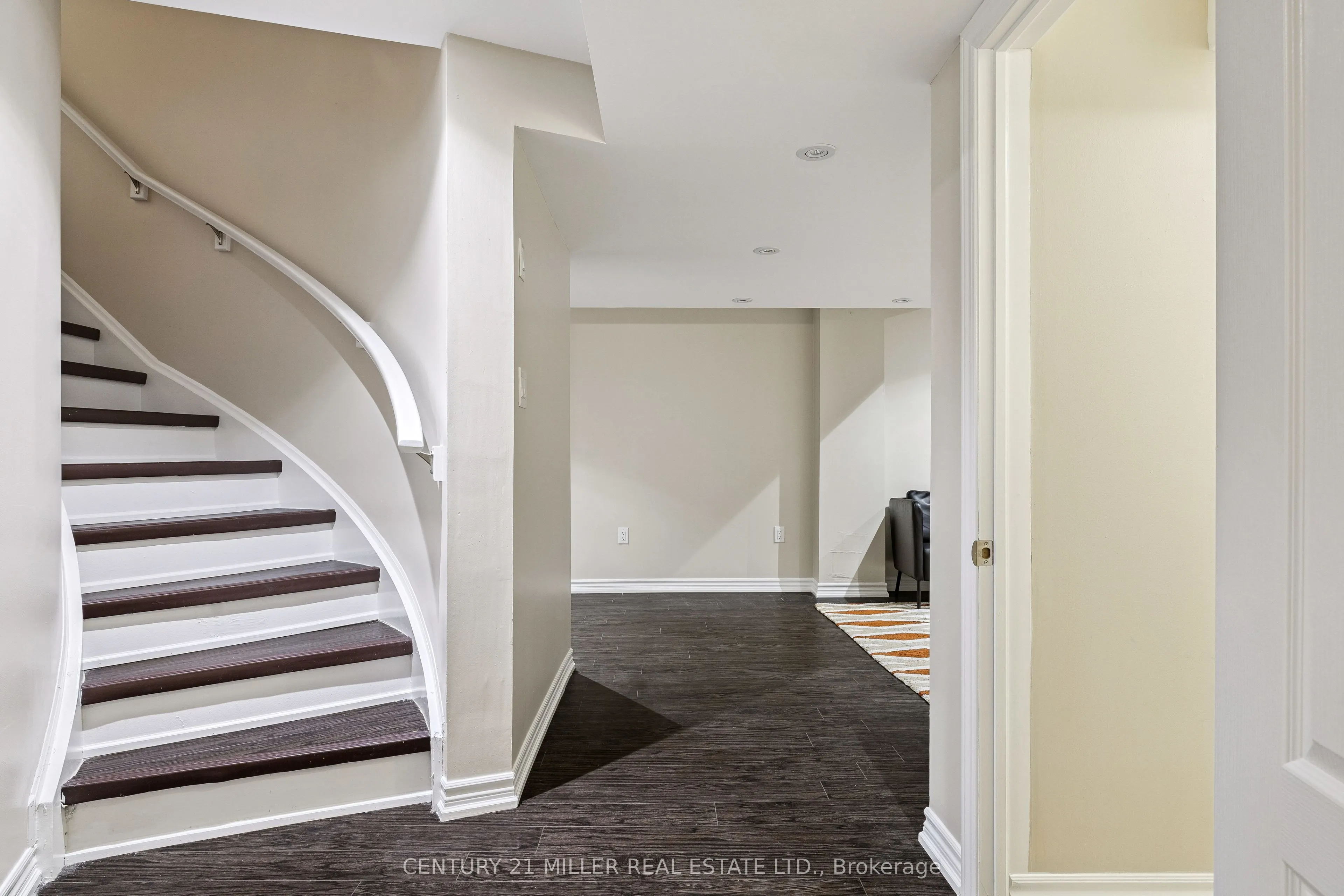 375 Begonia Gardens