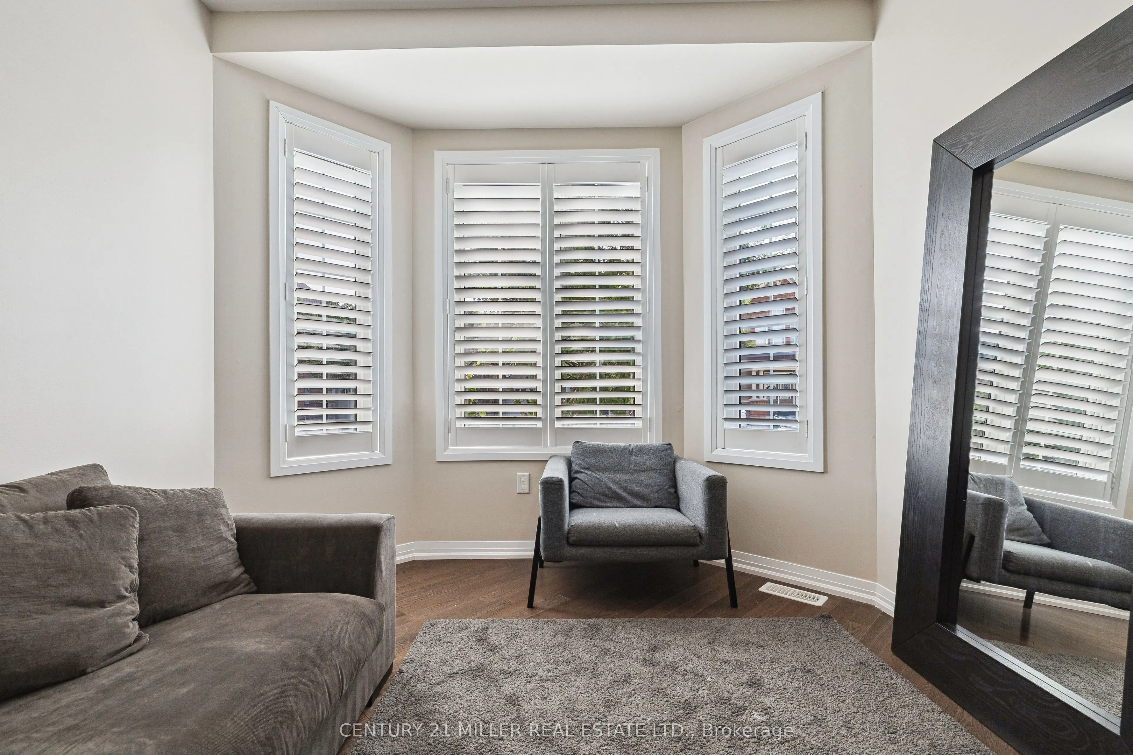 375 Begonia Gardens