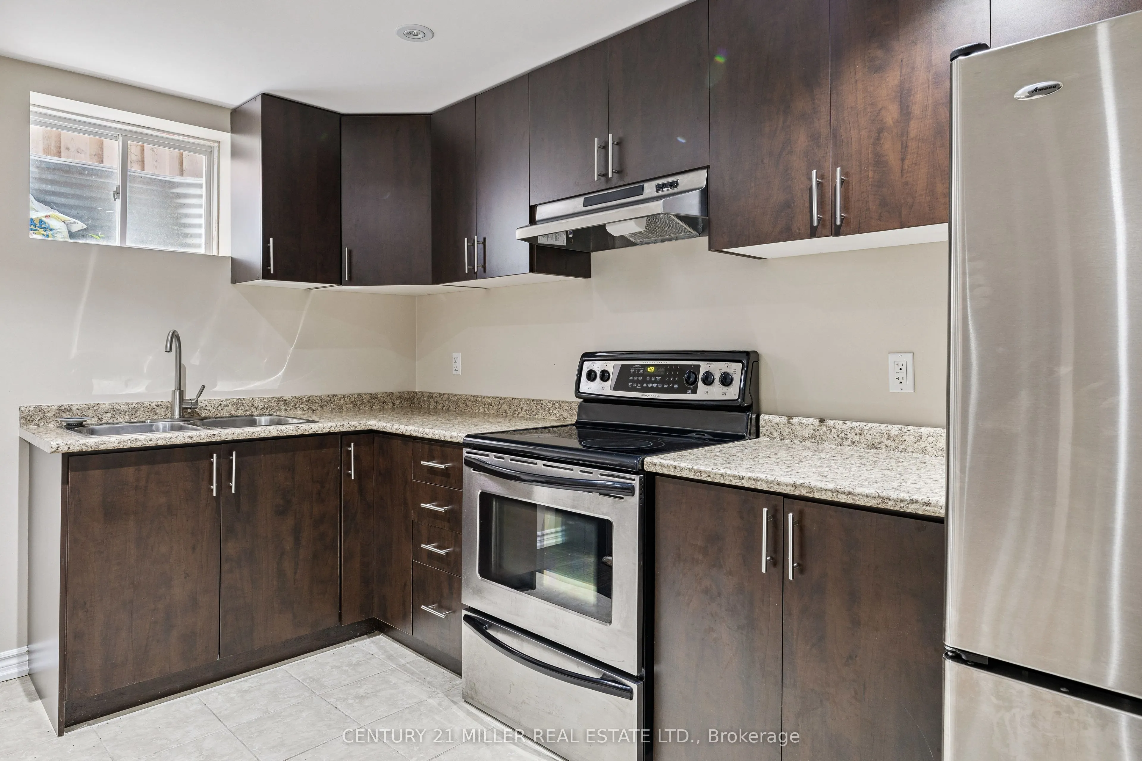 375 Begonia Gardens