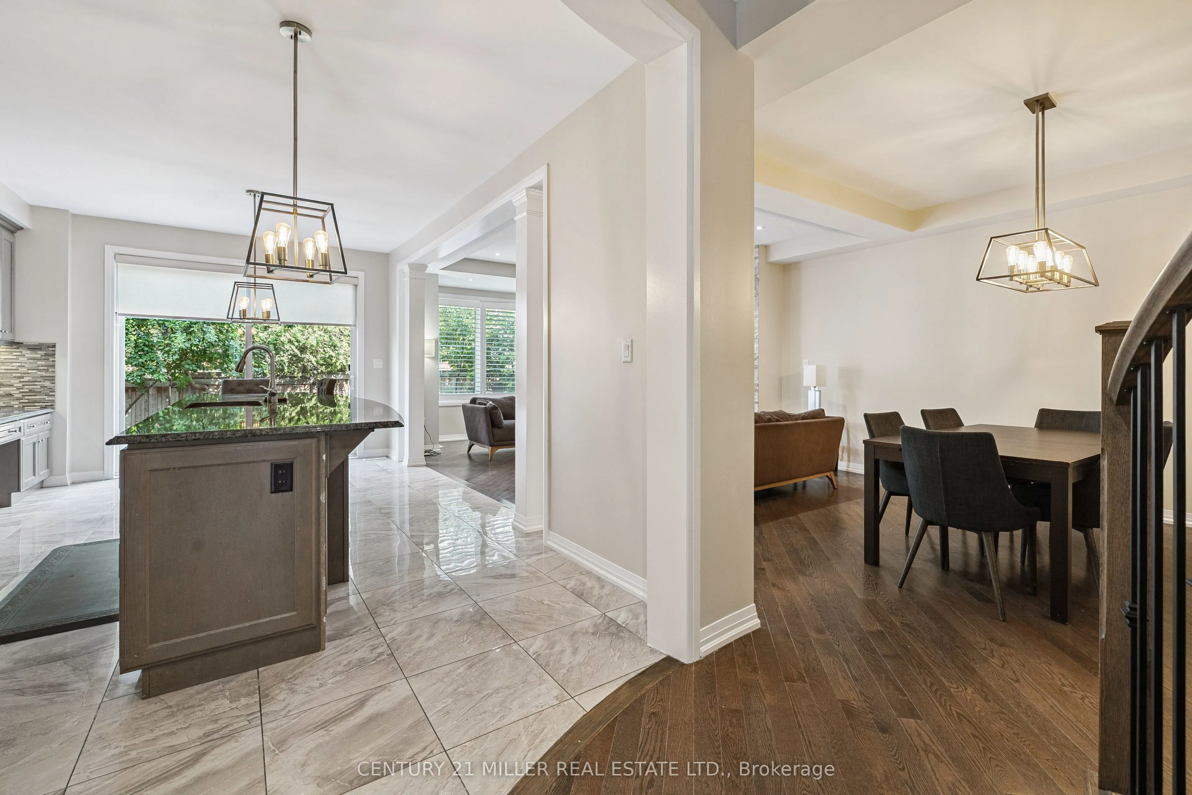 375 Begonia Gardens
