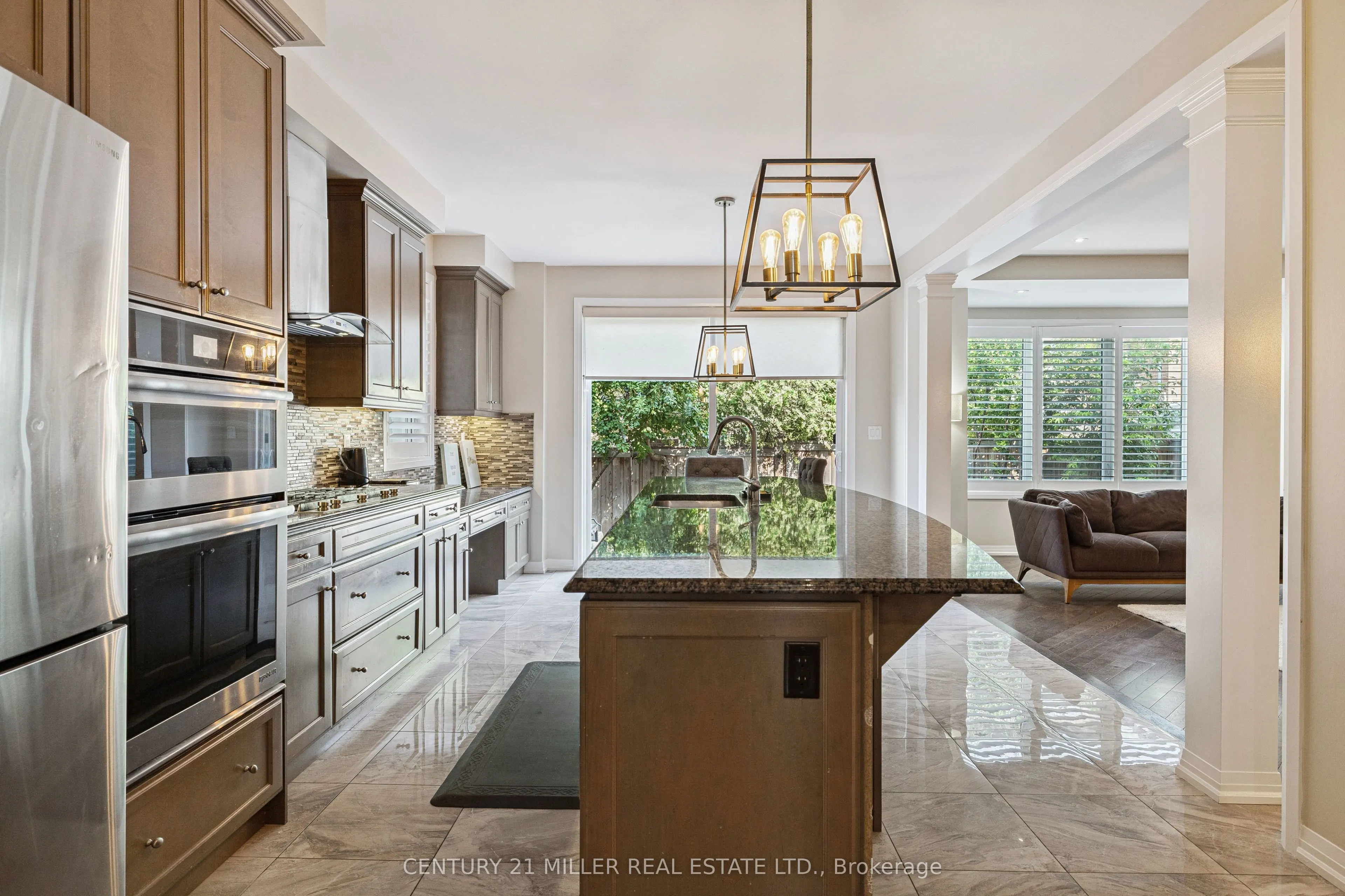 375 Begonia Gardens
