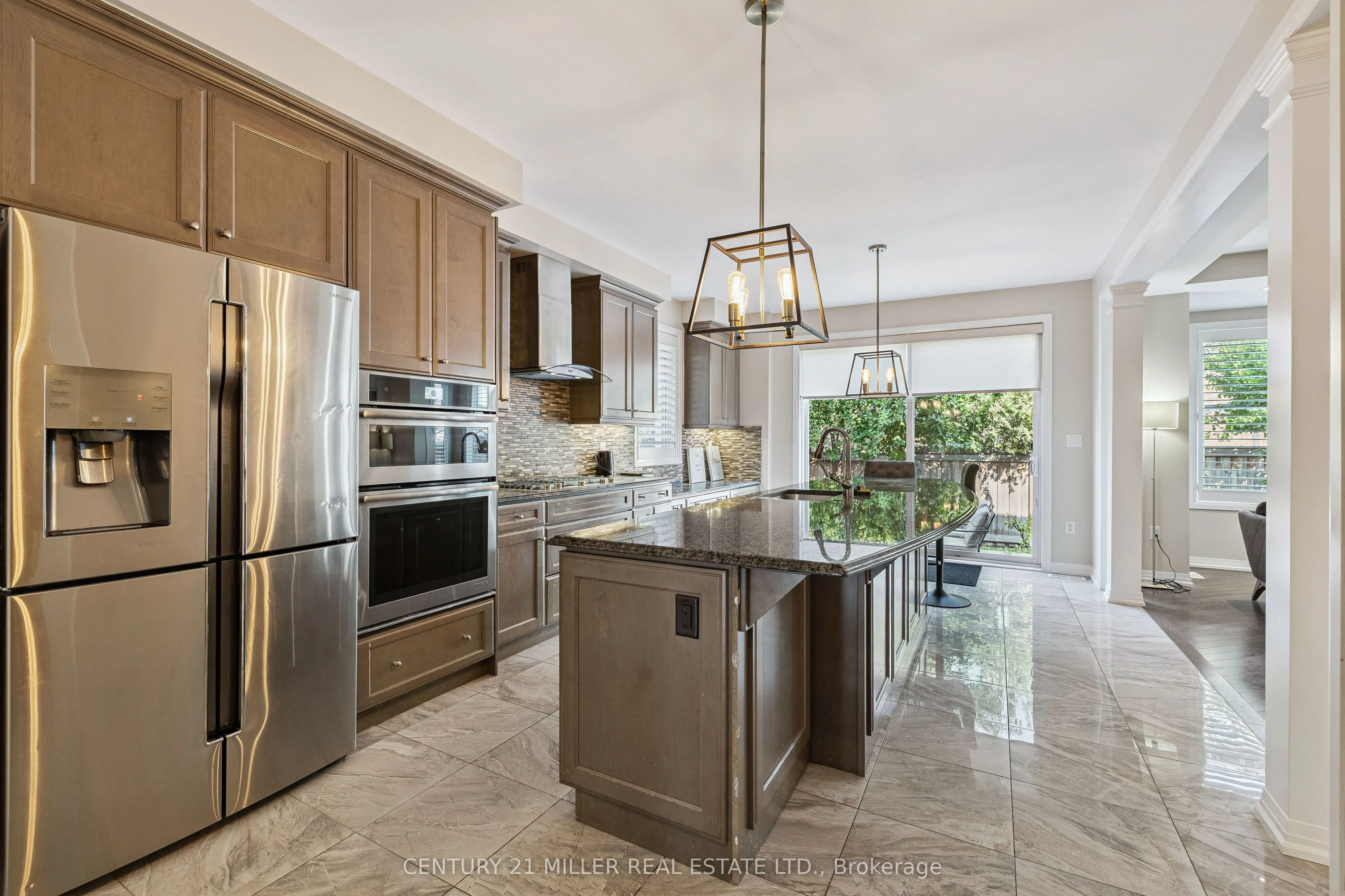 375 Begonia Gardens