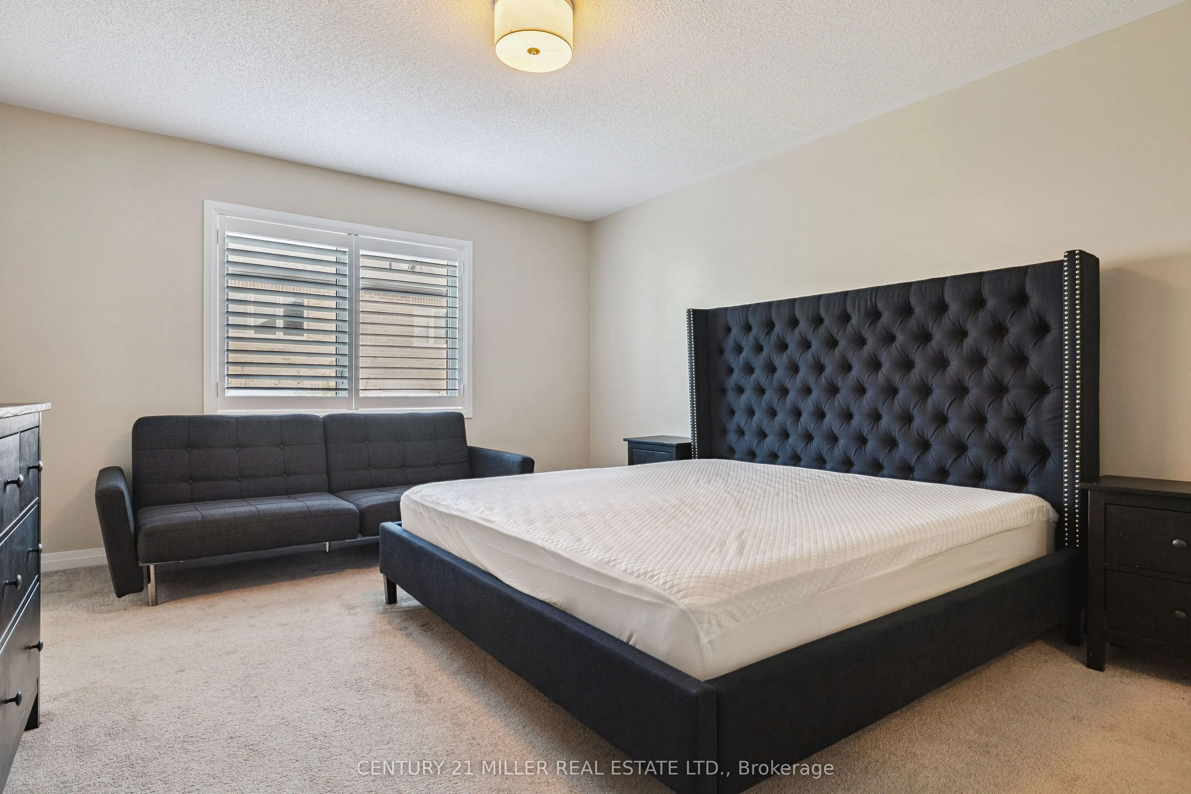 375 Begonia Gardens