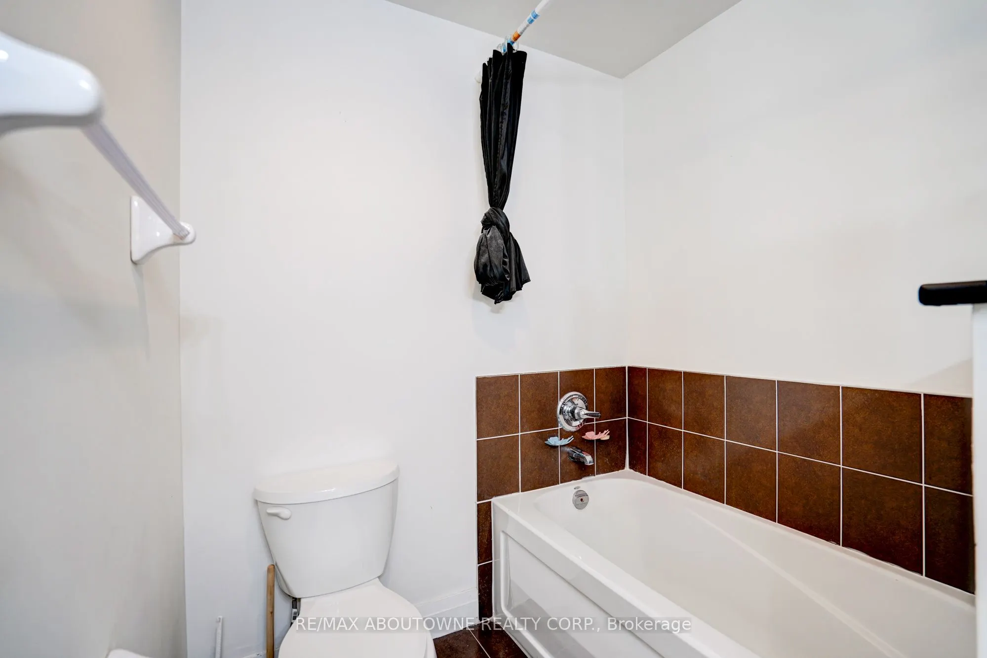 90 Absolute Avenue, #2705