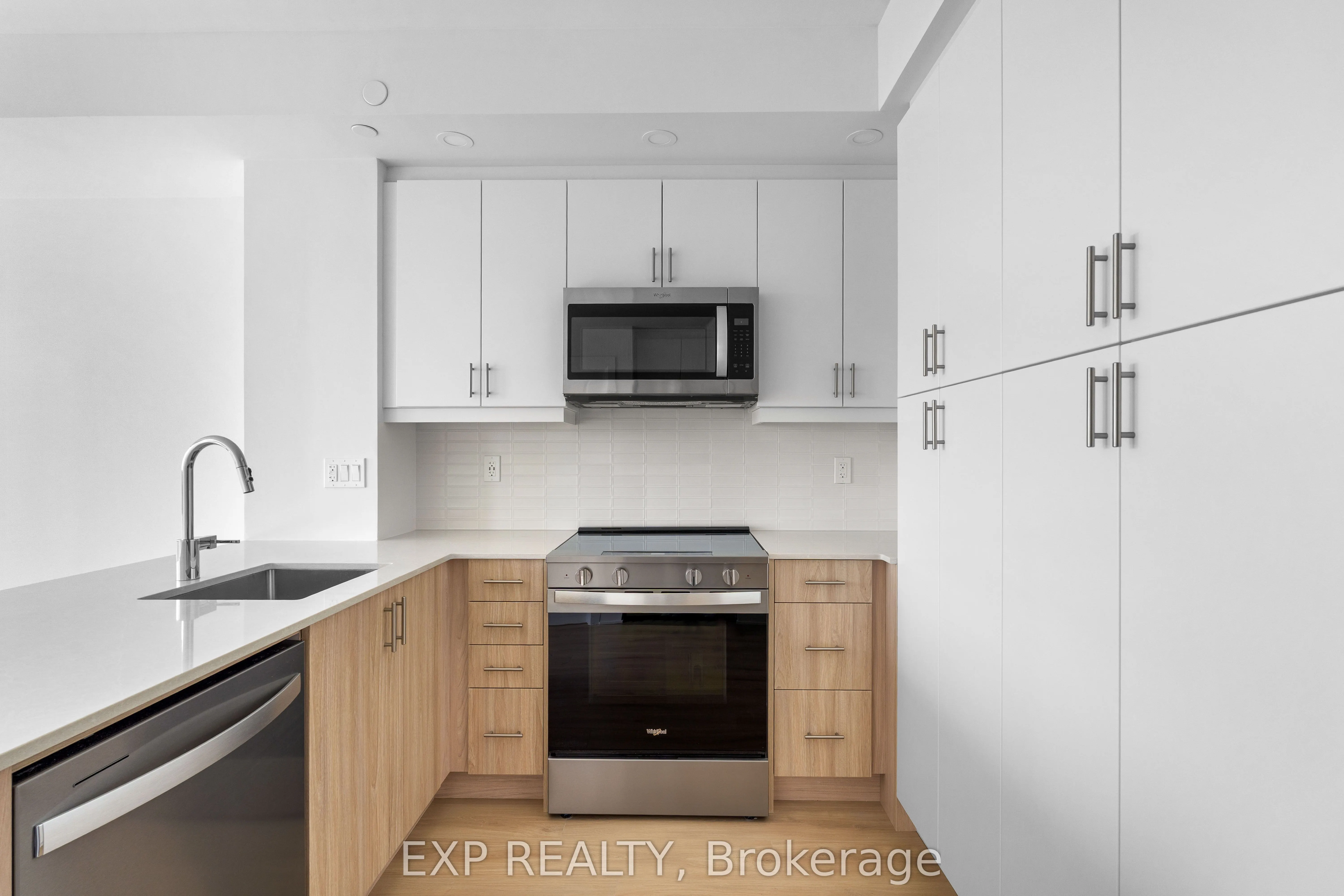 3240 William Coltson Avenue, #612
