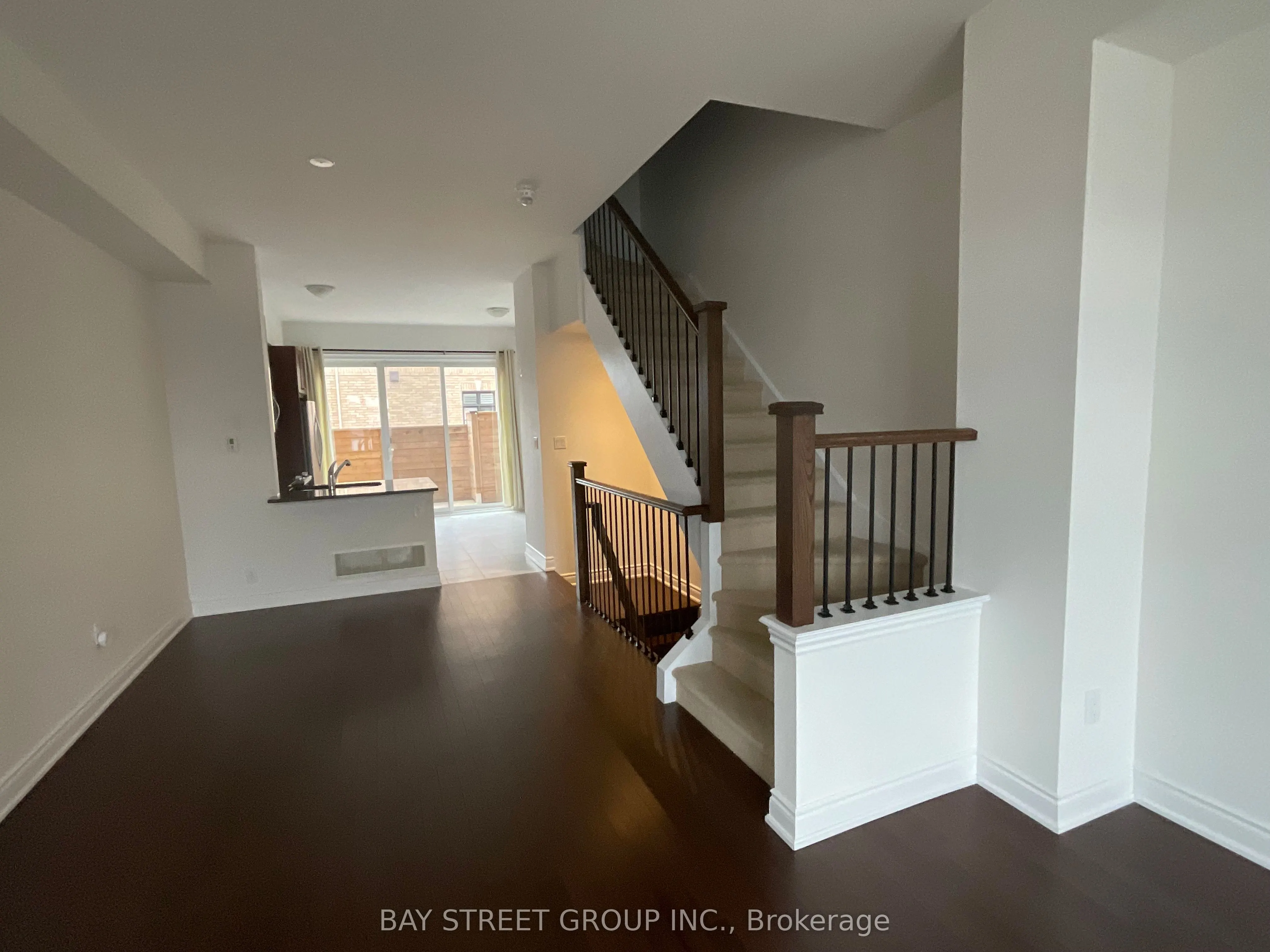 2172 Trafalgar Road, ##14