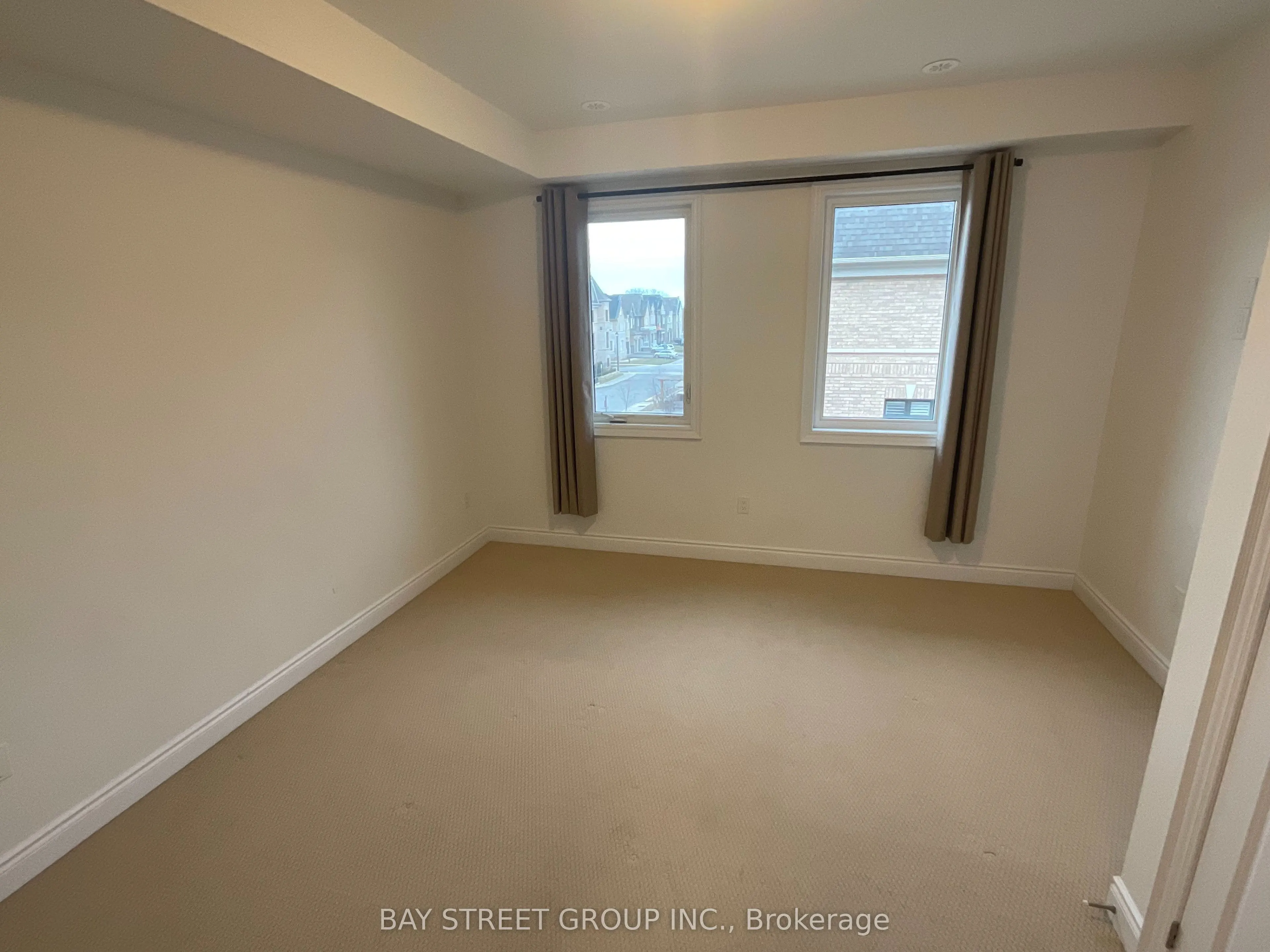 2172 Trafalgar Road, ##14