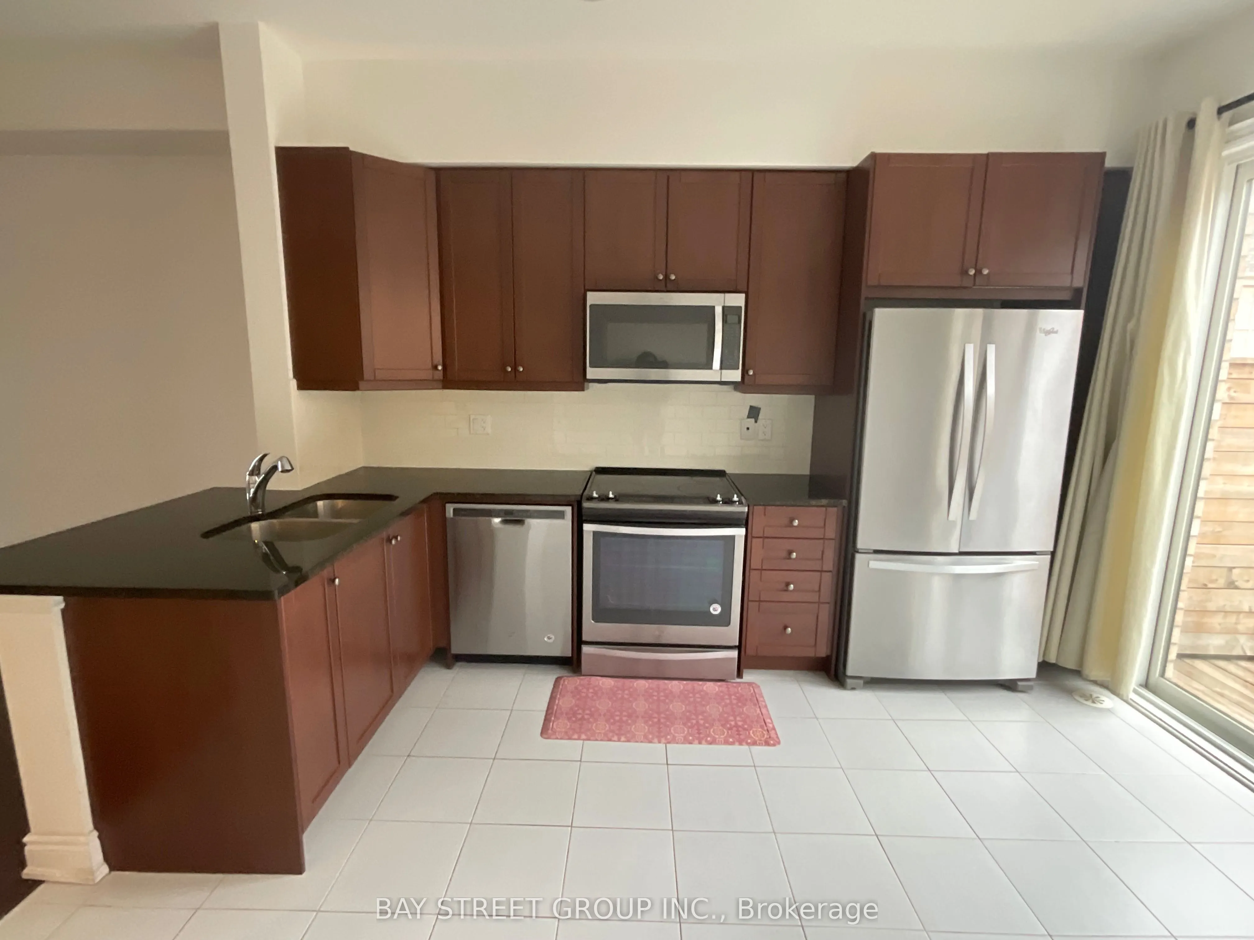 2172 Trafalgar Road, ##14
