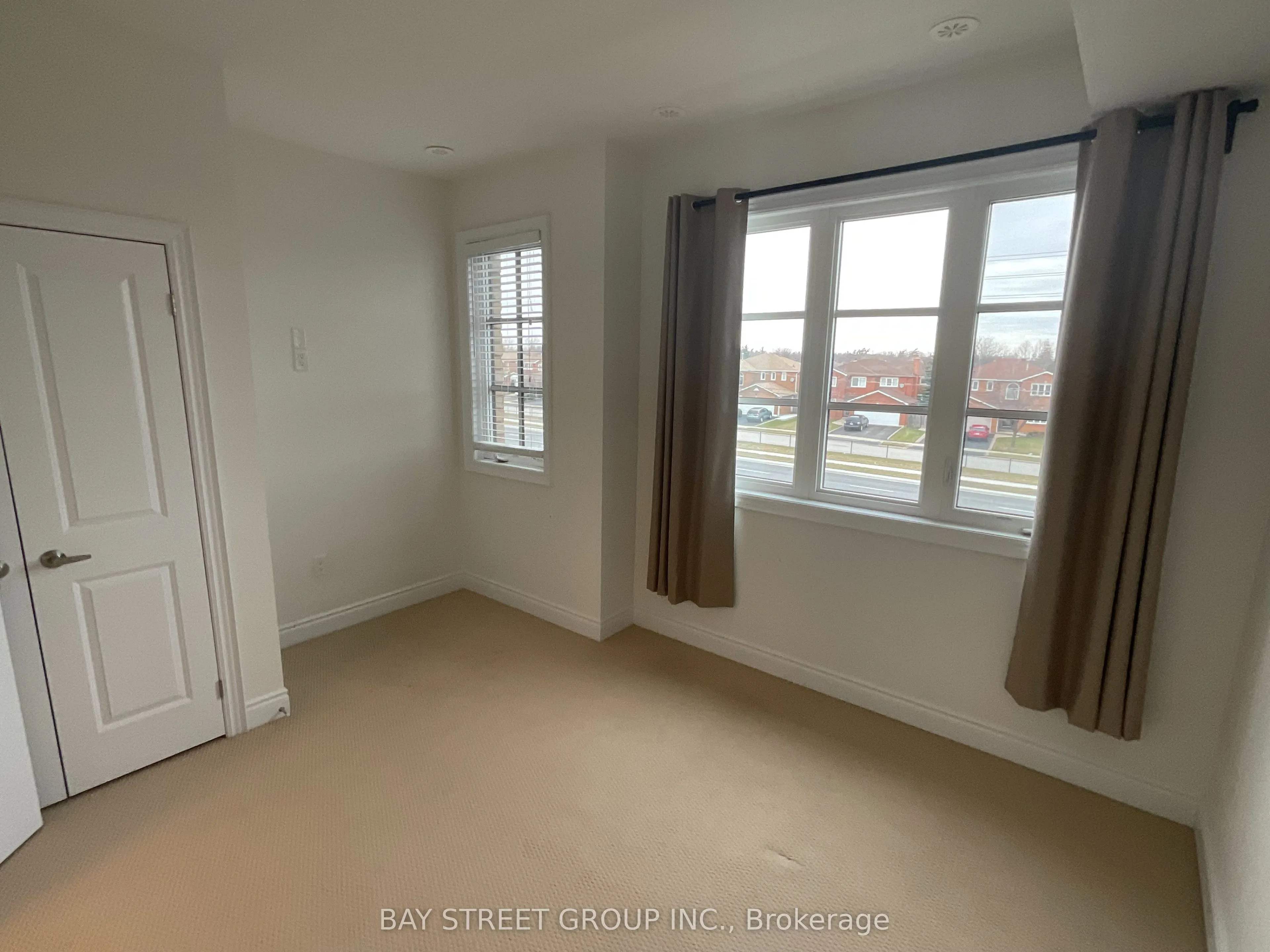 2172 Trafalgar Road, ##14