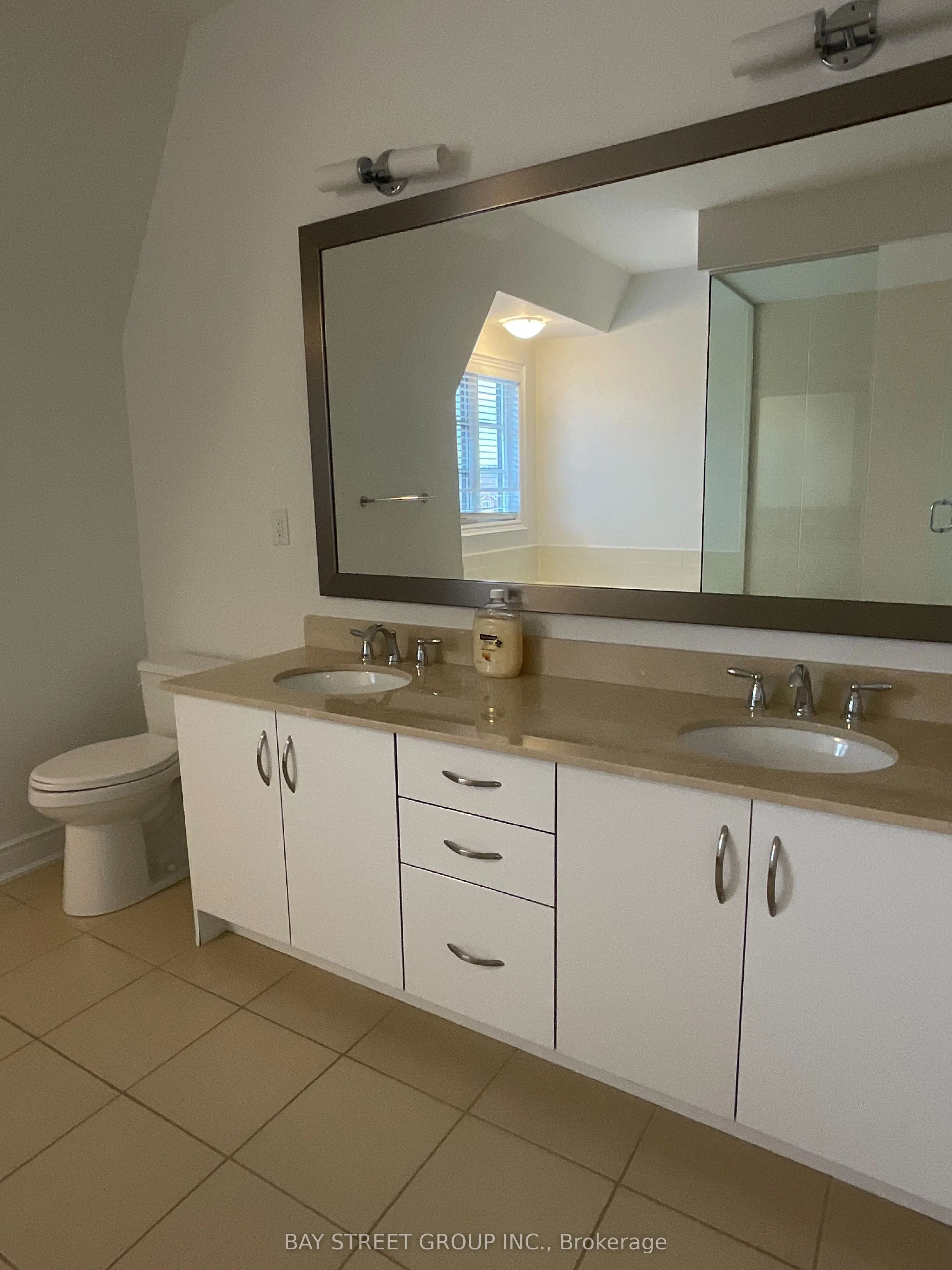 2172 Trafalgar Road, ##14