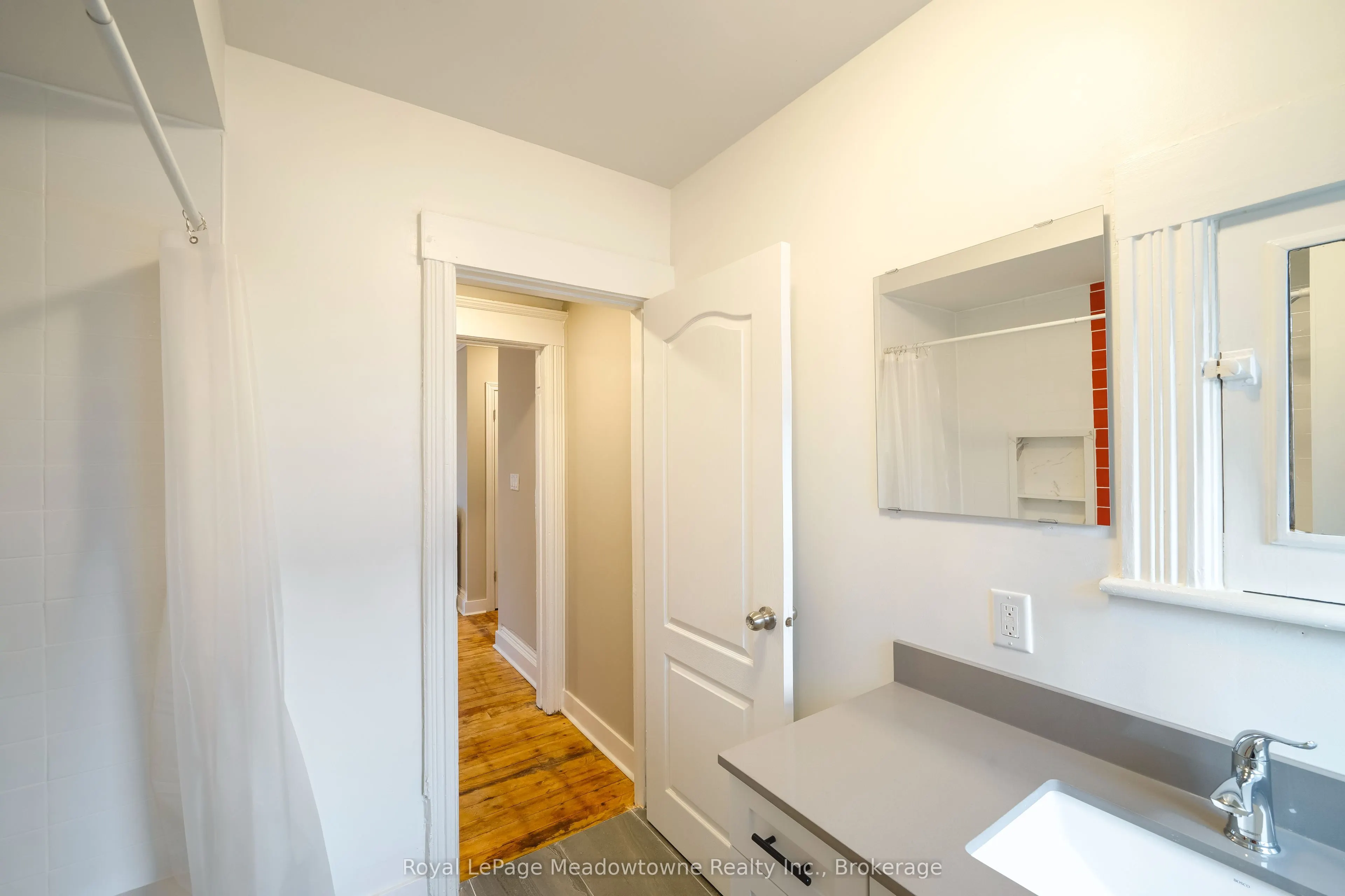 358 Main Street E, #2