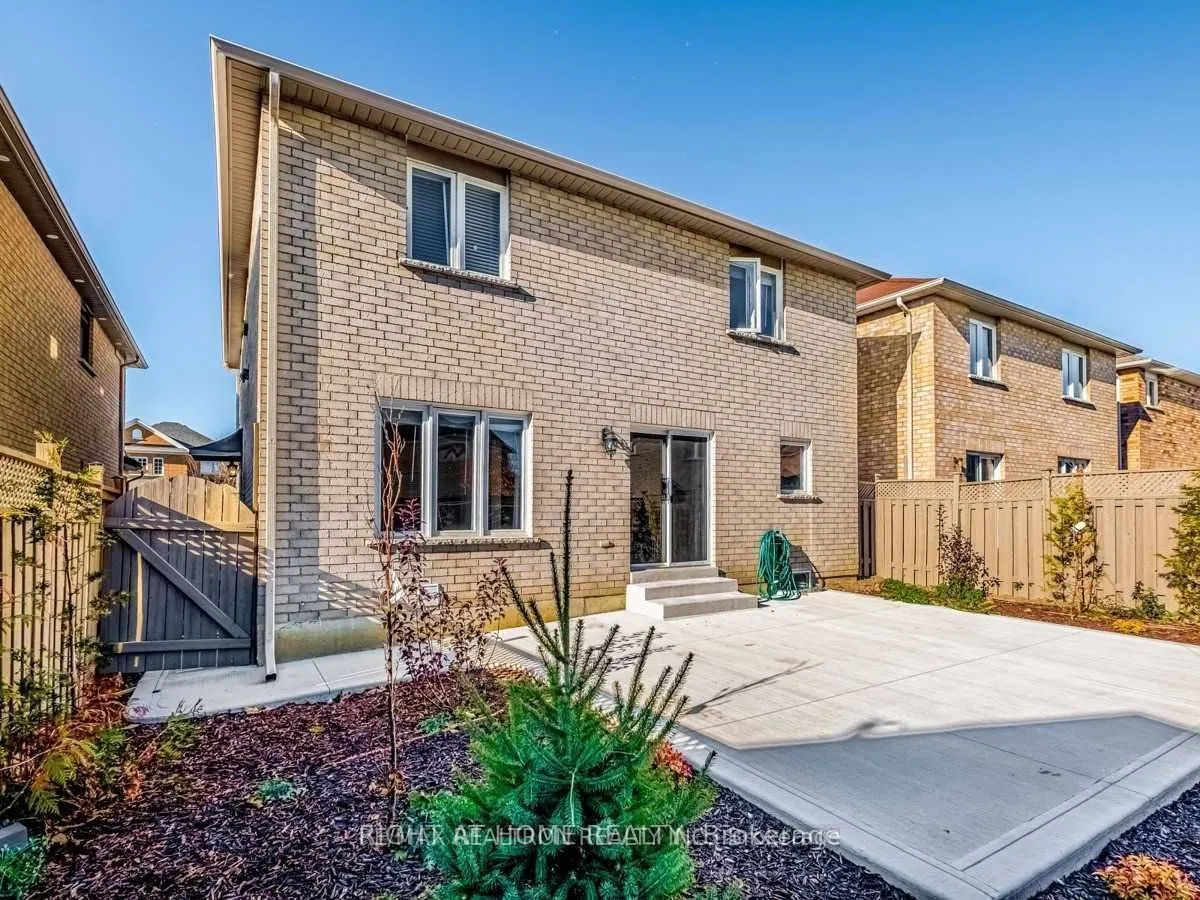 39 Treasure Drive