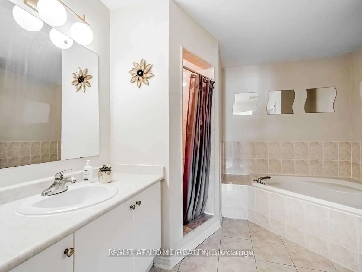 39 Treasure Drive