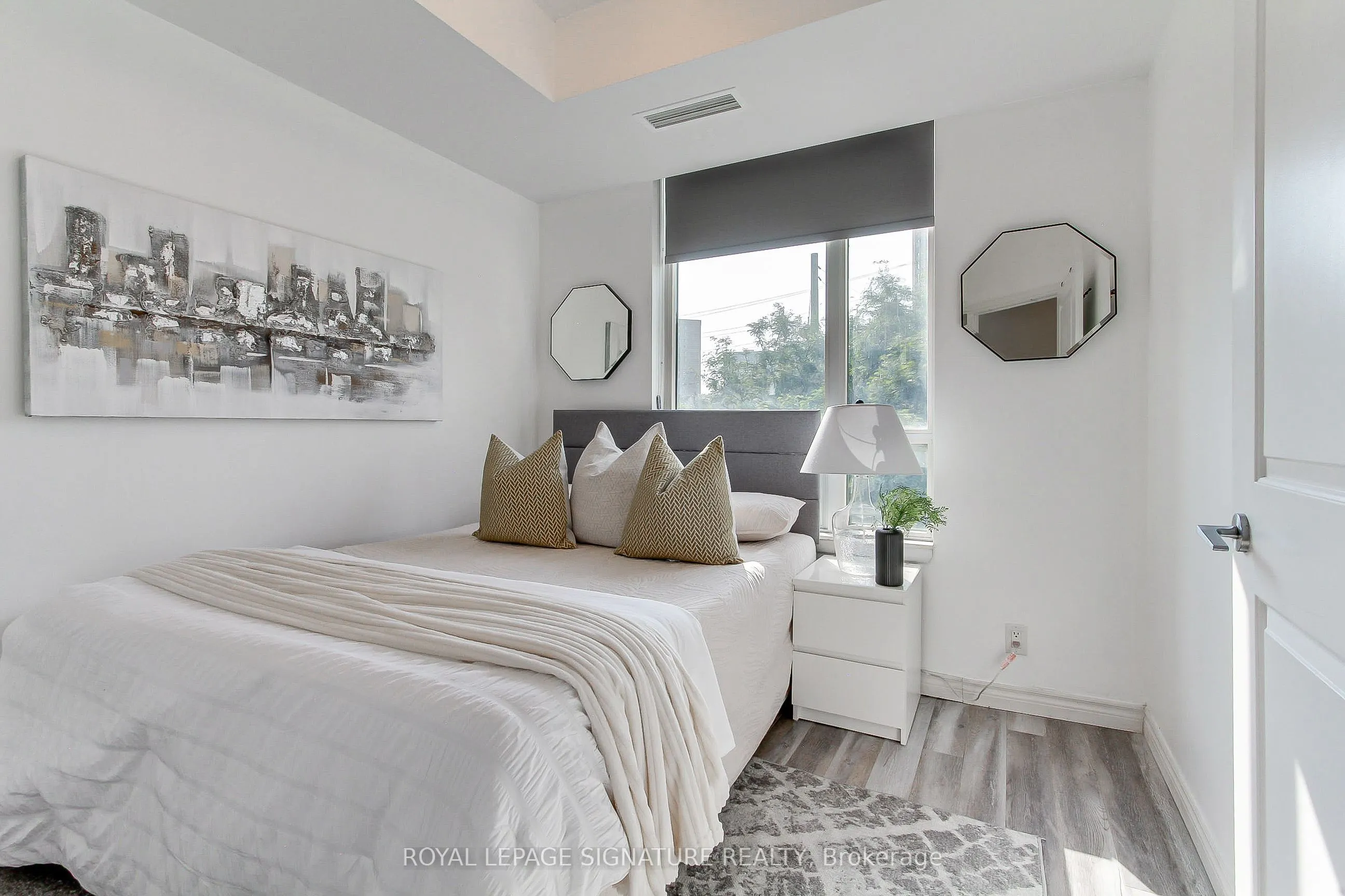 90 Absolute Avenue, #104
