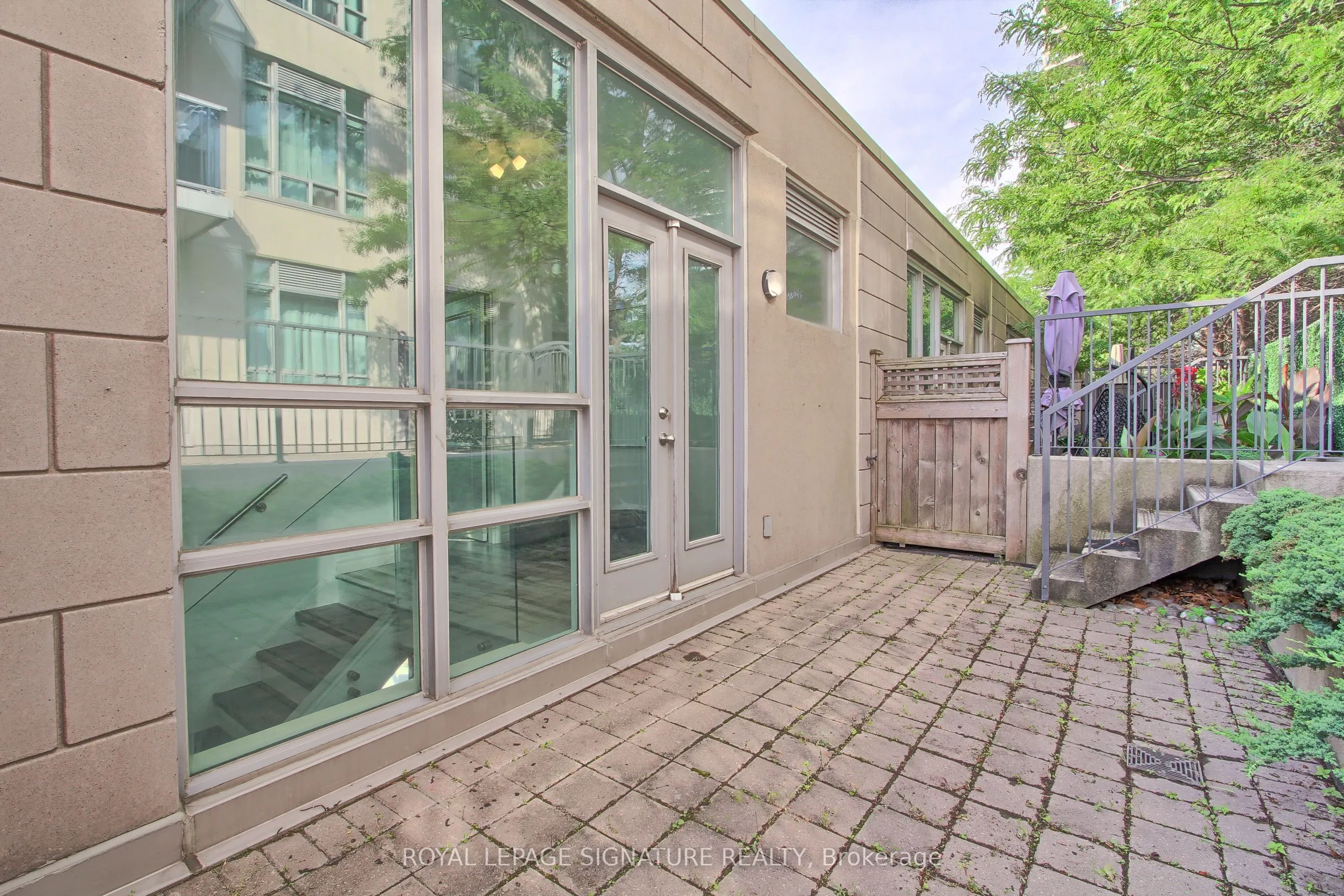 90 Absolute Avenue, #104