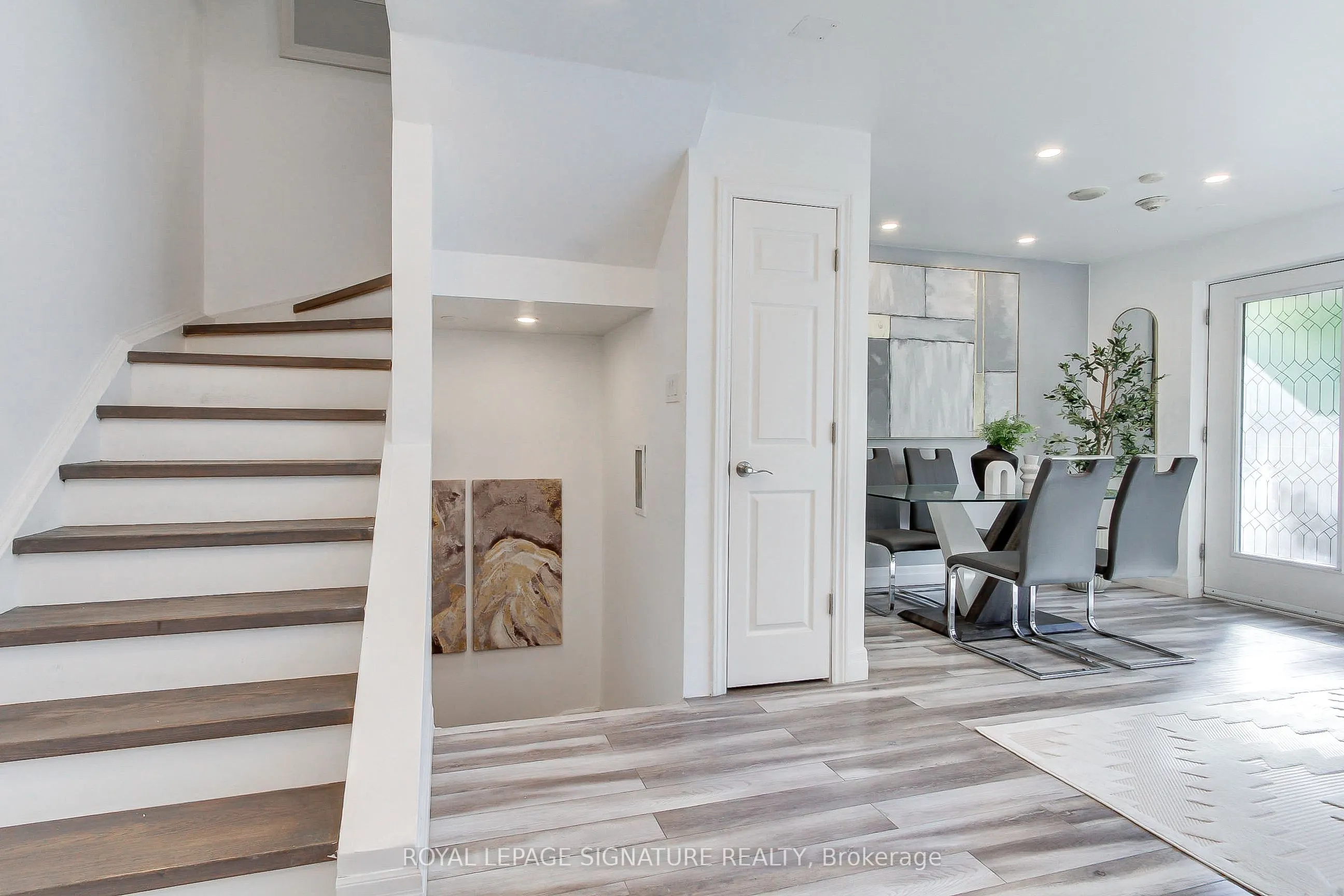 90 Absolute Avenue, #104
