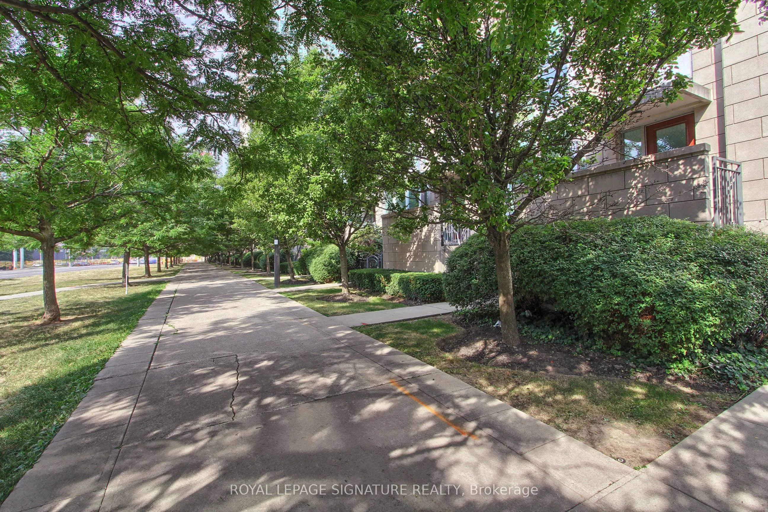 90 Absolute Avenue, #104